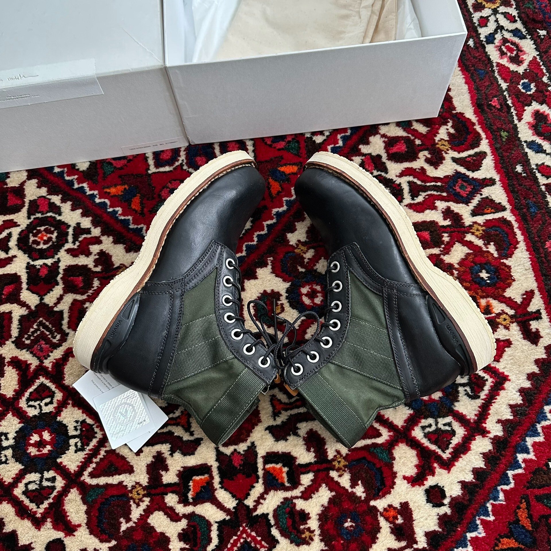 visvim 17ss 7-hole boots — label