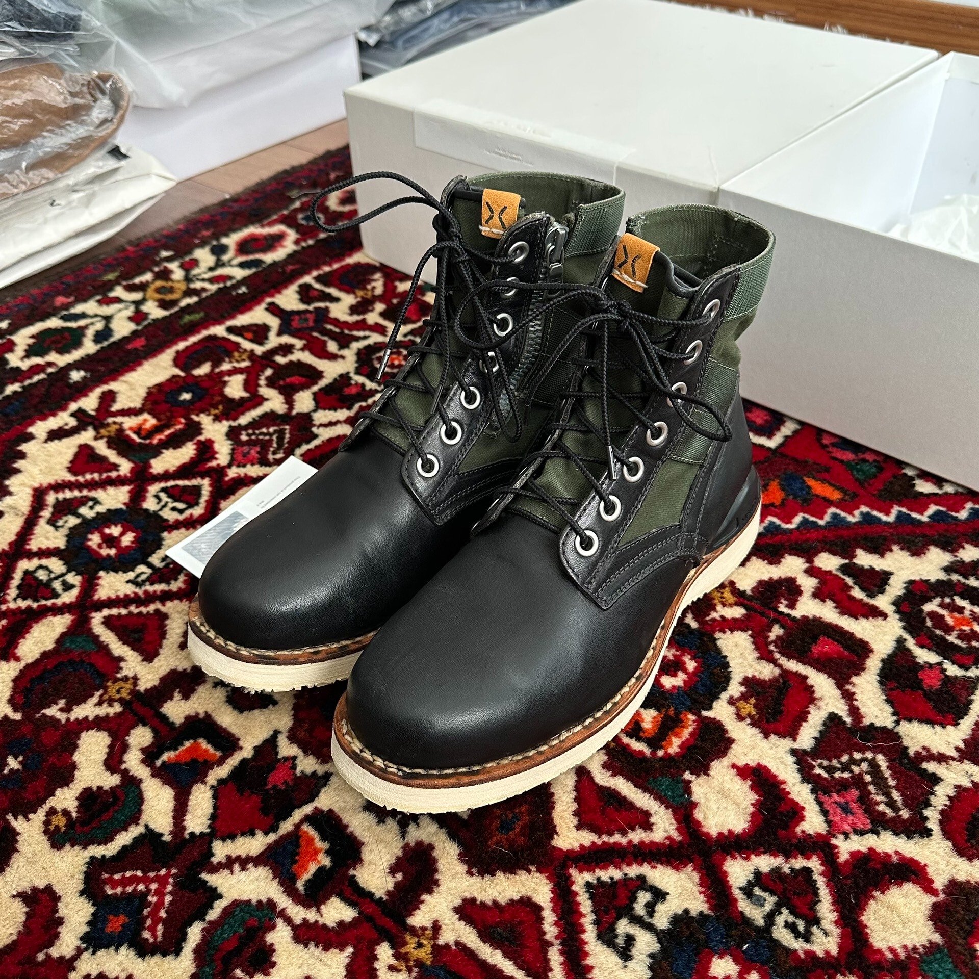 visvim 17ss 7-hole boots — front