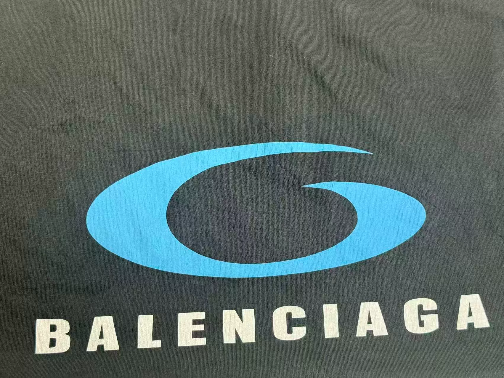 Balenciaga Logo Print Crew Neck T-Shirt — detail