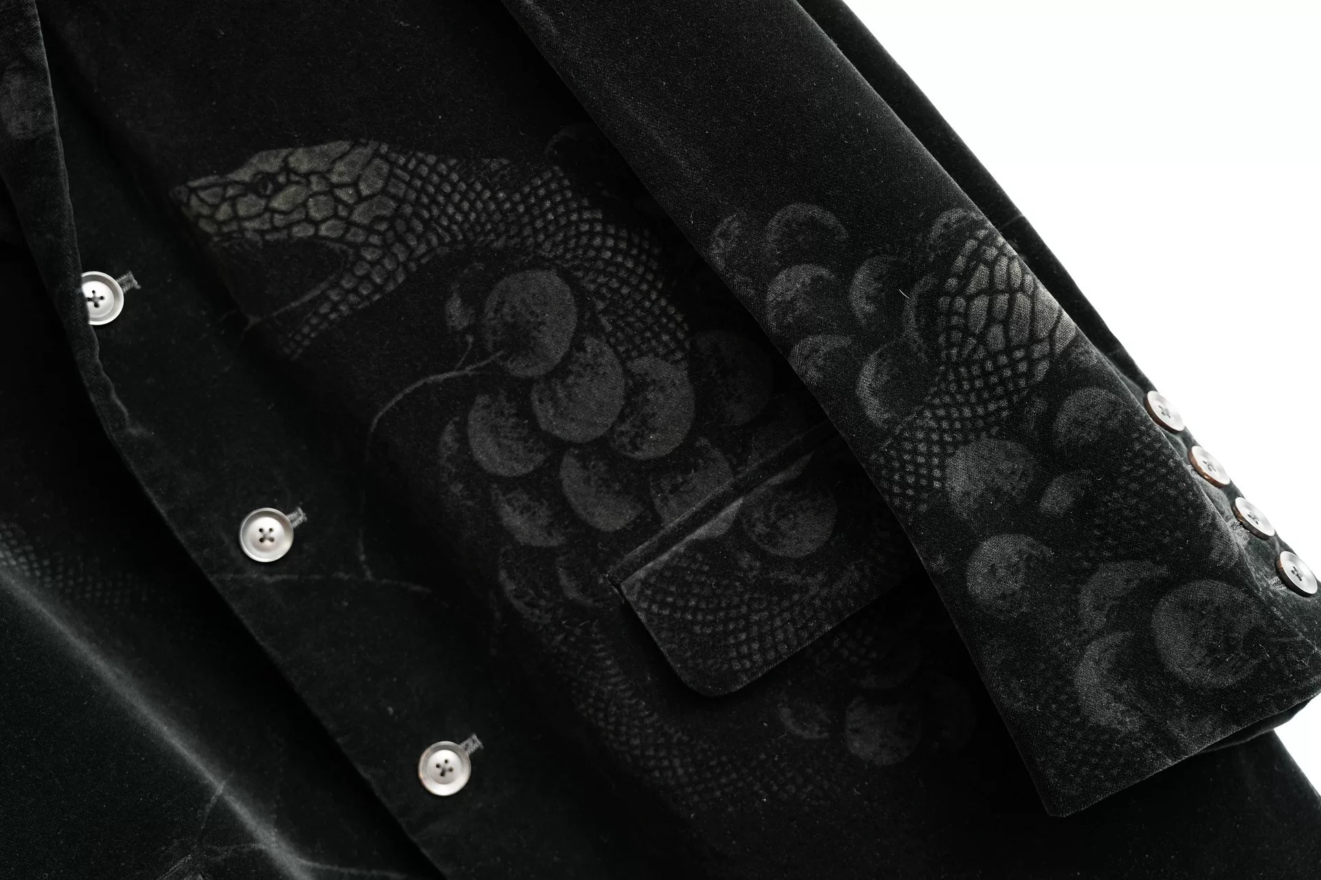 Yohji Yamamoto 19AW Snake Grape Velvet Jacket — label
