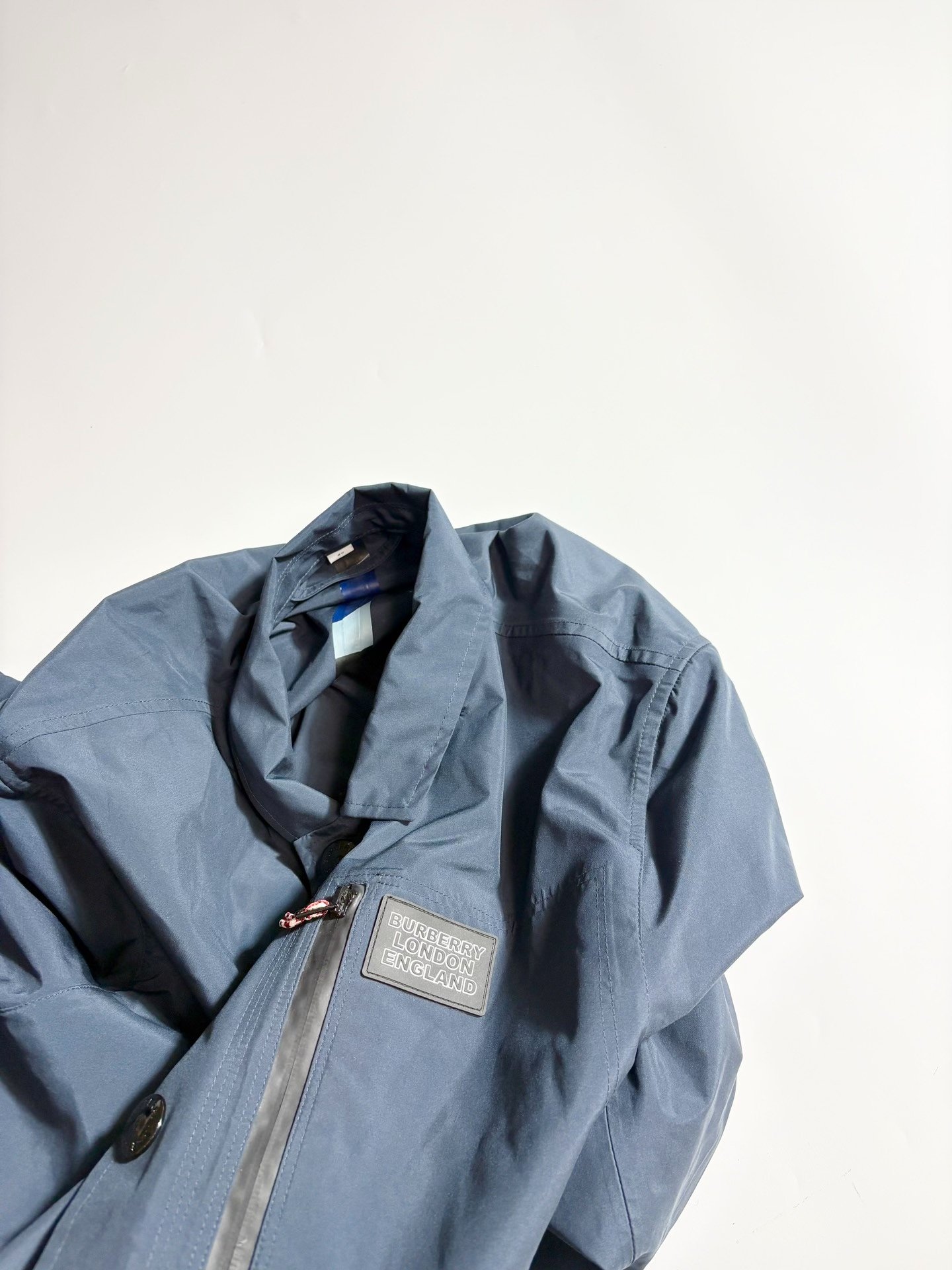 Burberry Utility-Style Dark Blue Jacket — label