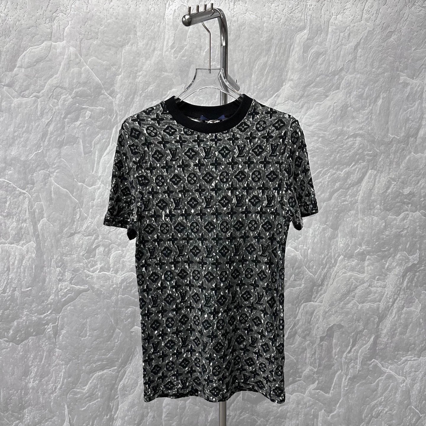 Louis Vuitton Monogram Print Short Sleeve T-shirt