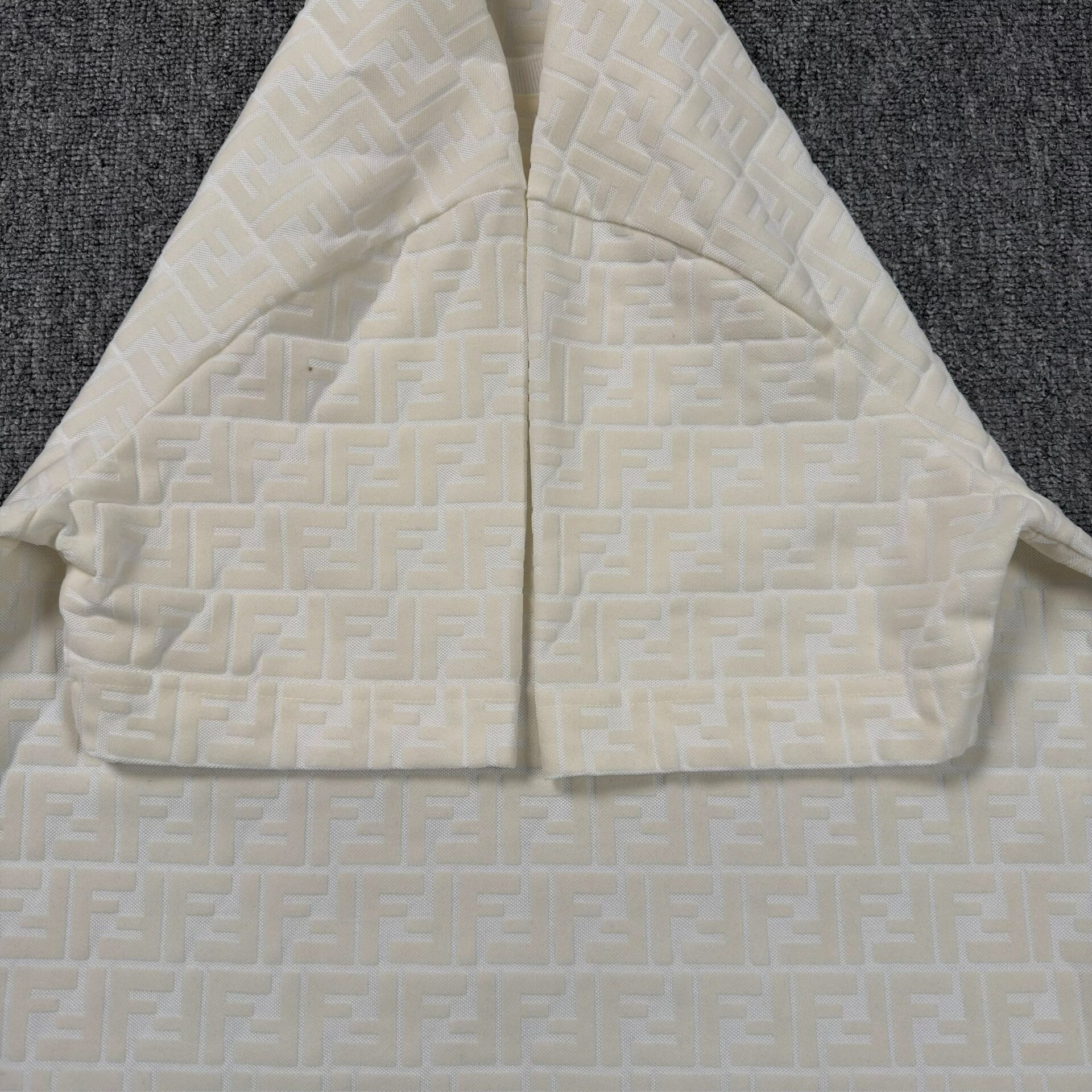 Fendi White Flocked Print Short-Sleeve Top — detail