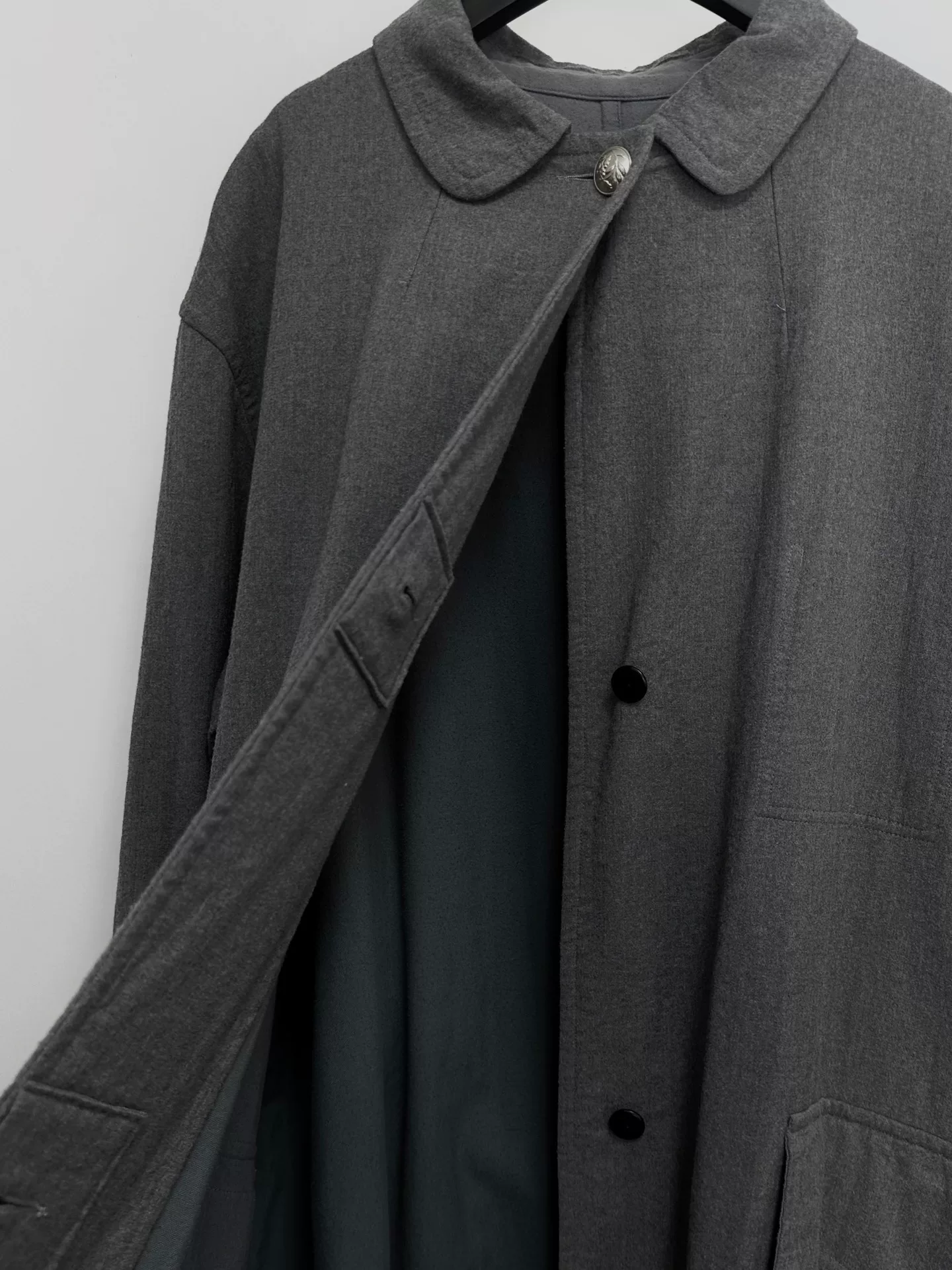 Chez VIDALENC Silver Button Wool Coat — detail