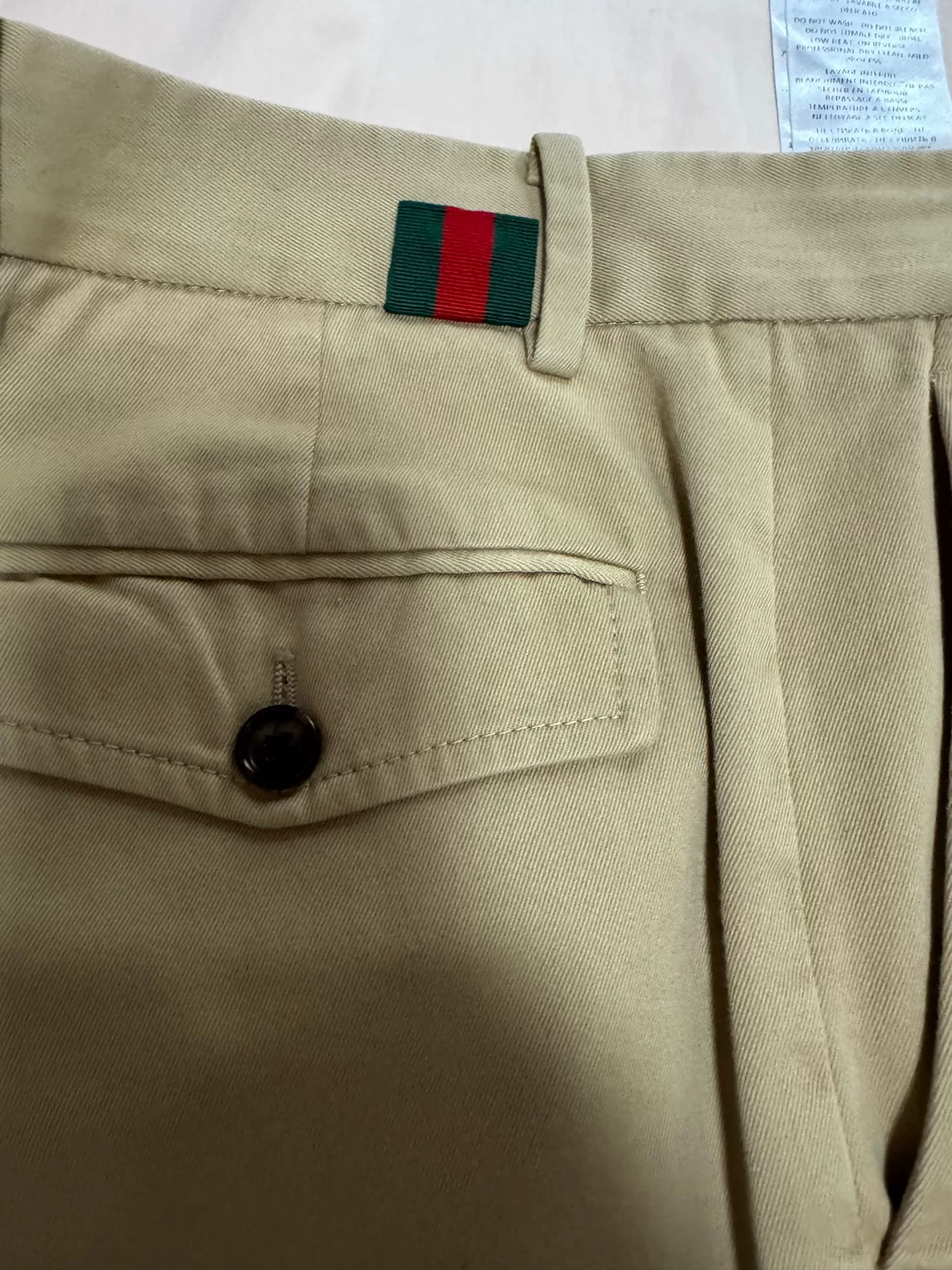 Gucci Beige Loose Tapered Cropped Pants — detail