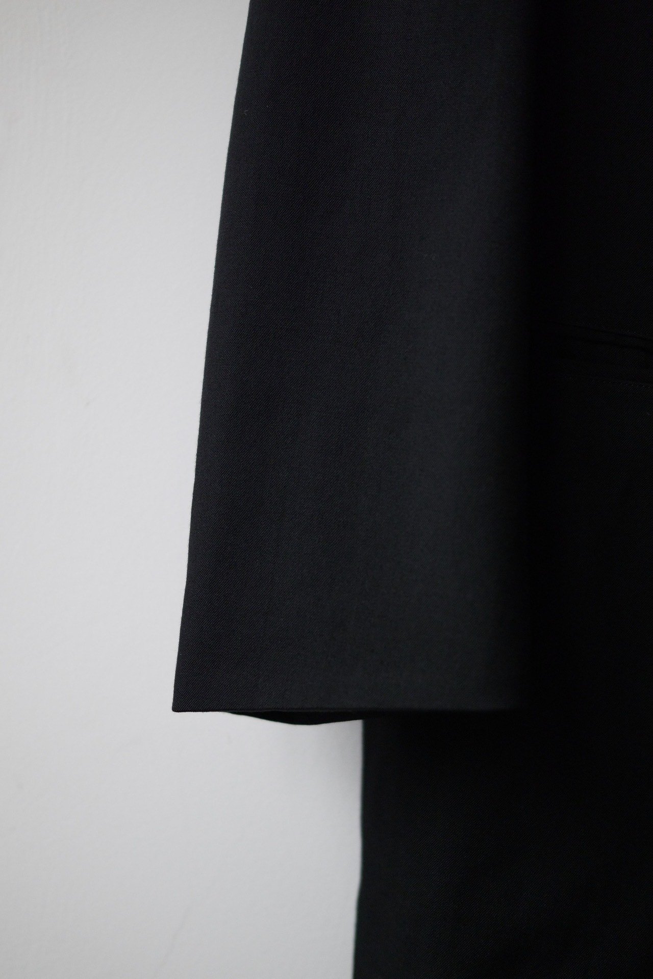 Yohji Yamamoto 22AW Minimalist Black Suit — back