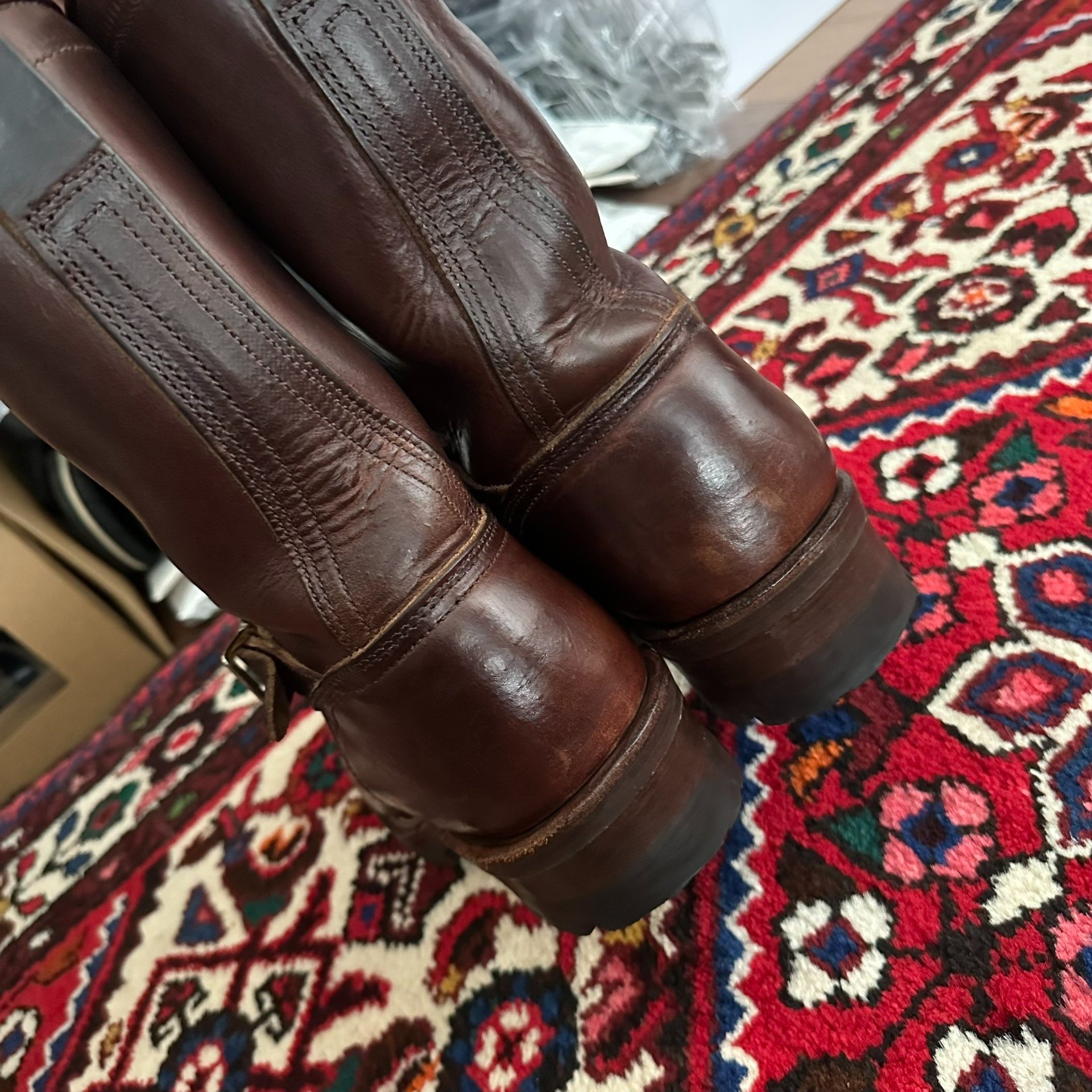 Viberg Engineer Boots Red Leather — detail