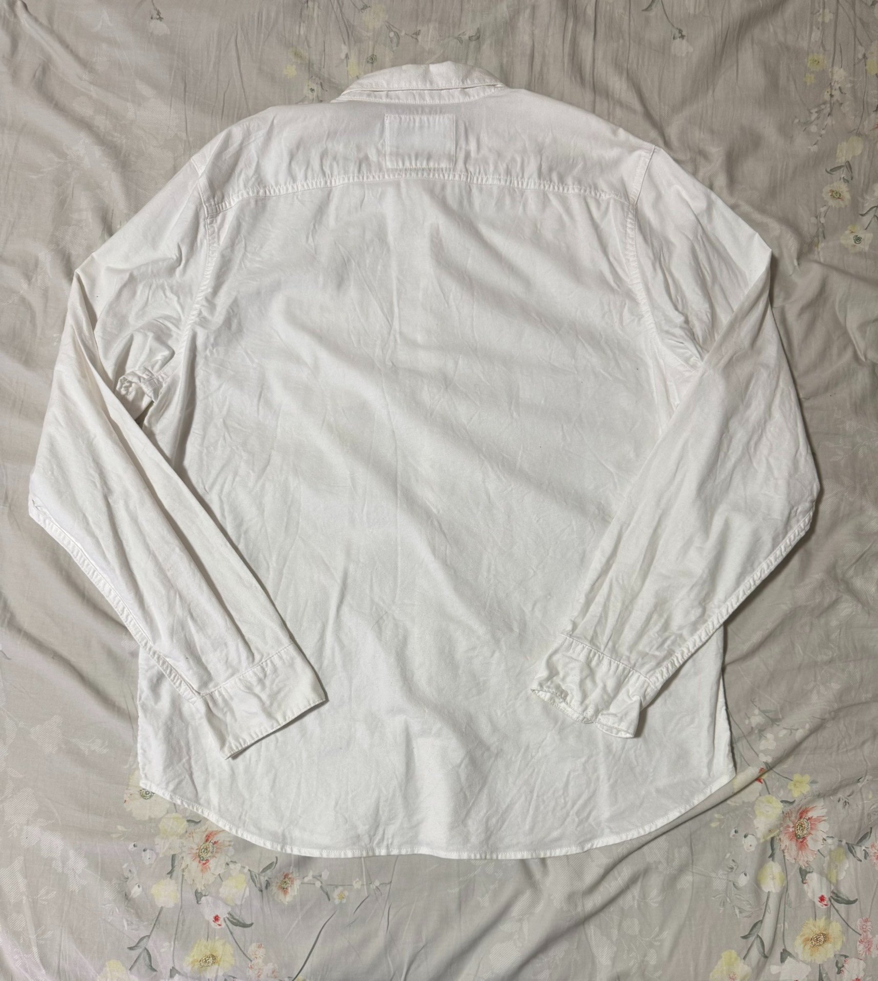 Hollister Men's White Oxford Shirt — front