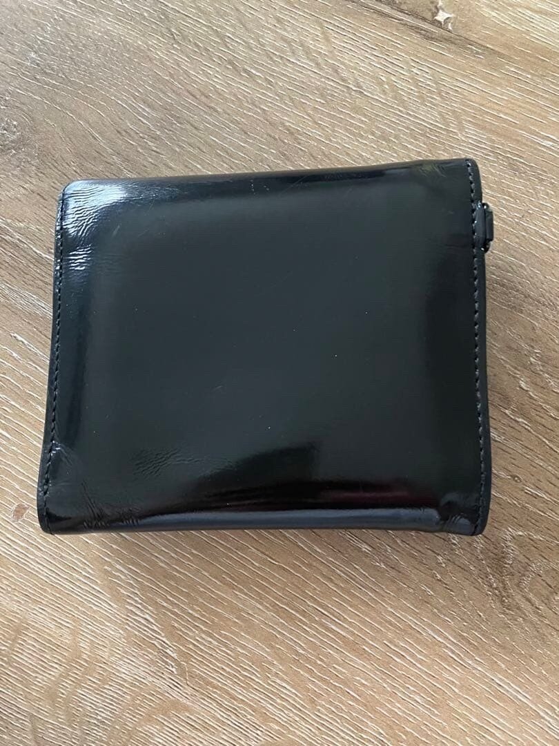 Porter x Beams Glass Leather Tri-Fold Wallet — detail