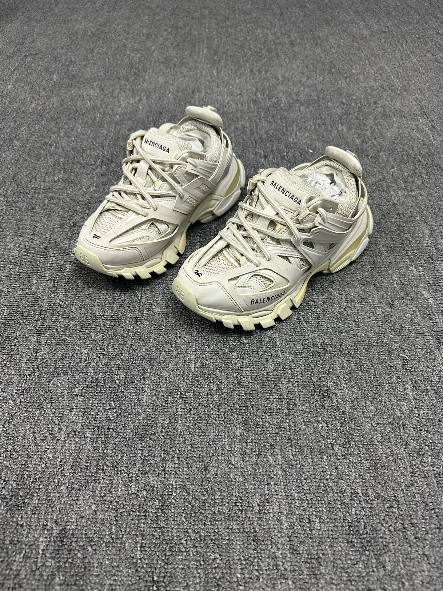Balenciaga Track White Dad Shoes 36 — front