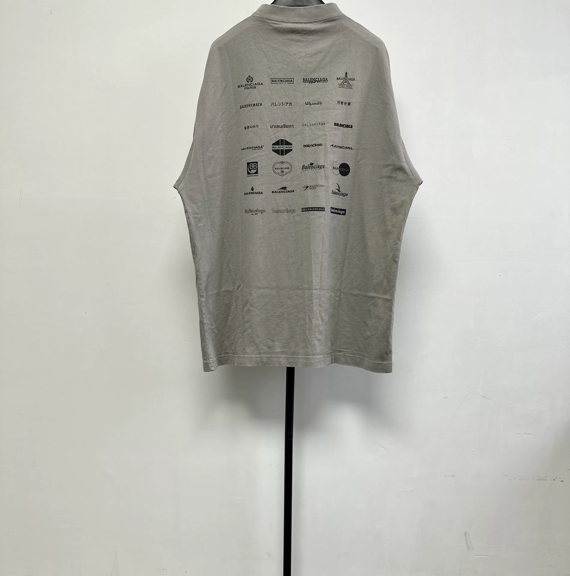 Balenciaga Gray Logo Crew Neck Tee — front