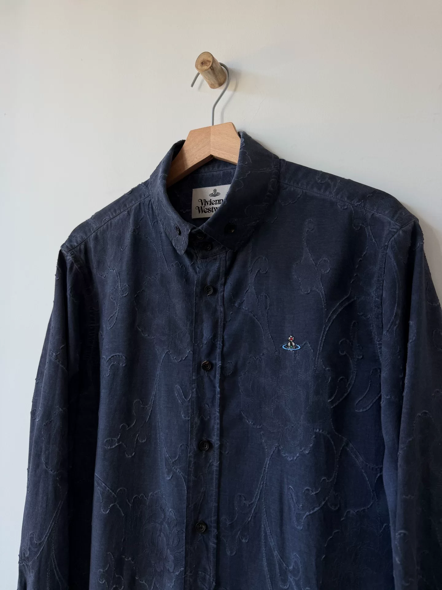 Vivienne Westwood Floral Embroidery Shirt — label