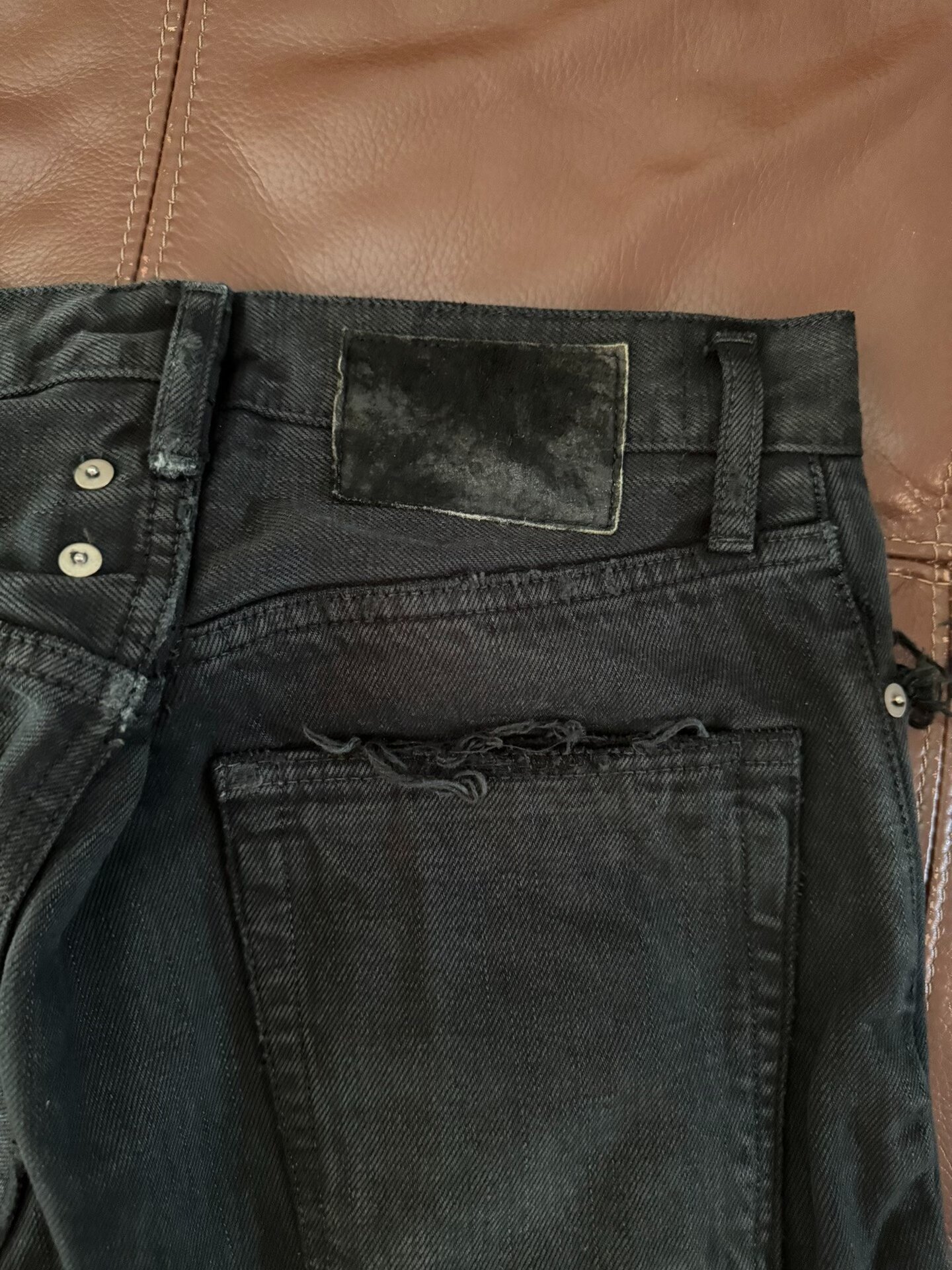 VISVIM SPOT JOURNEYMAN PANTS — detail