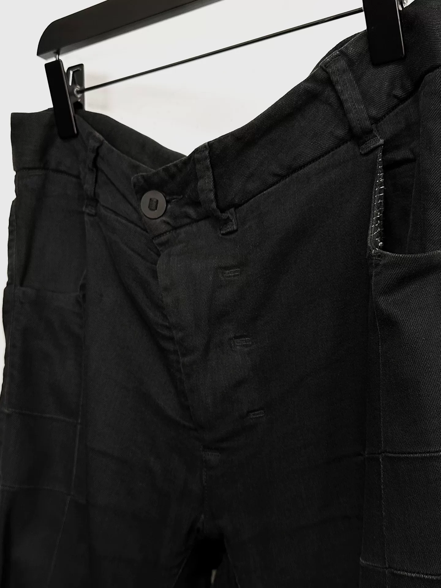 Boris Bidjan Saberi p13xtf Pants — label