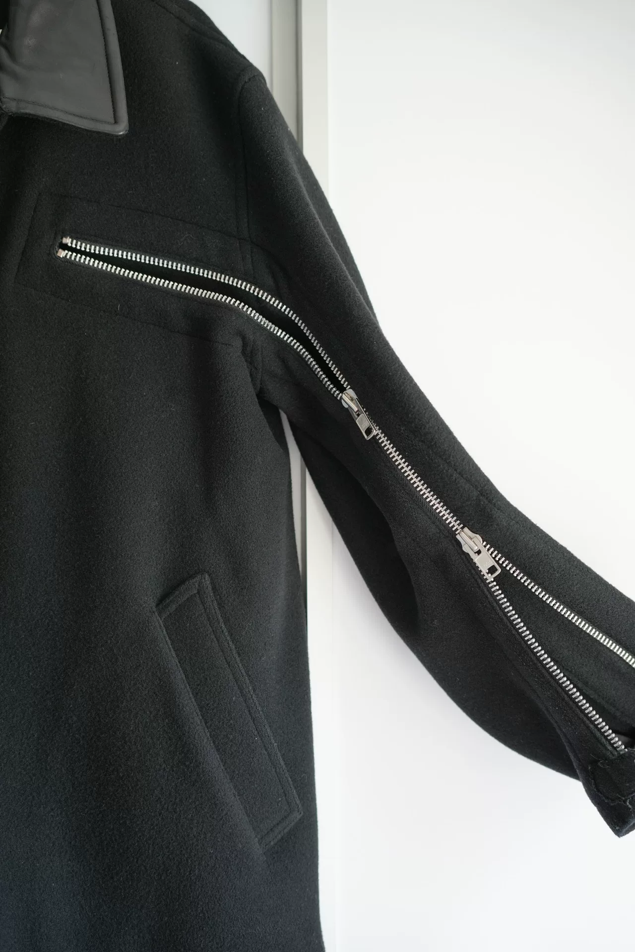 Yohji Yamamoto 04AW Back Zip Leather Collar Jacket — back