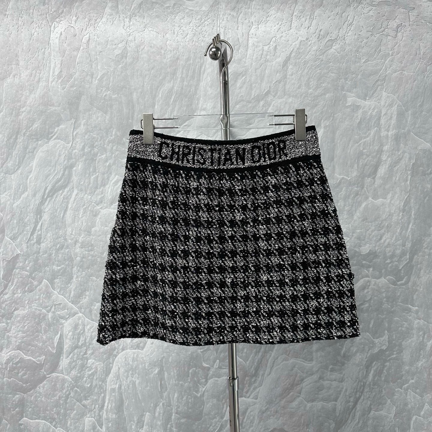 Dior Houndstooth Tweed Knit Skirt — label