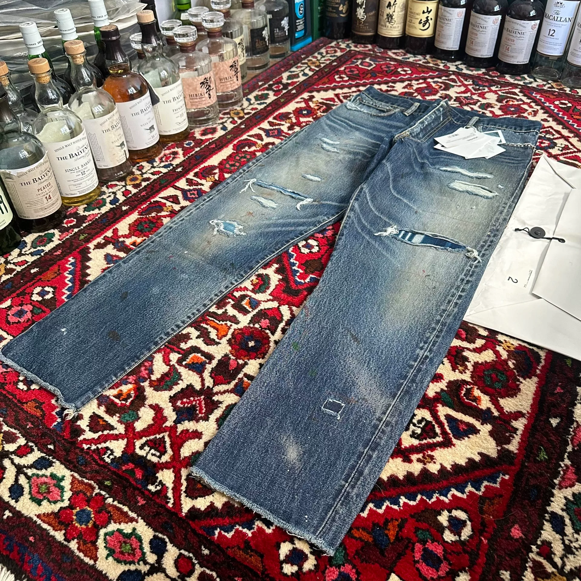visvim 21aw Journeyman Distressed Jeans — label