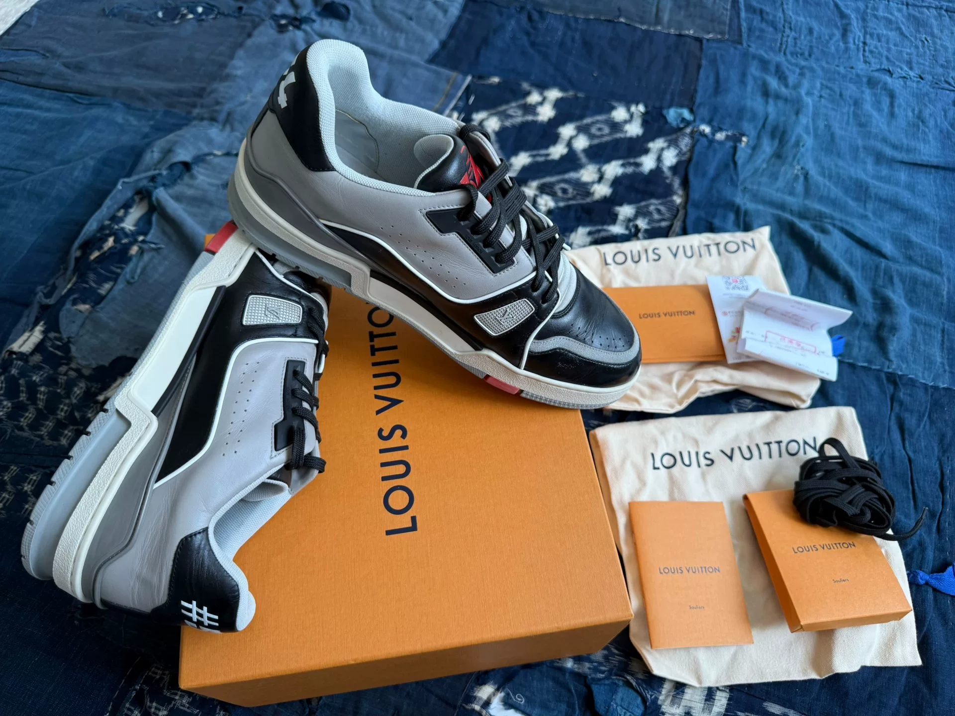 Louis Vuitton LV Trainer Black Cement Original — front