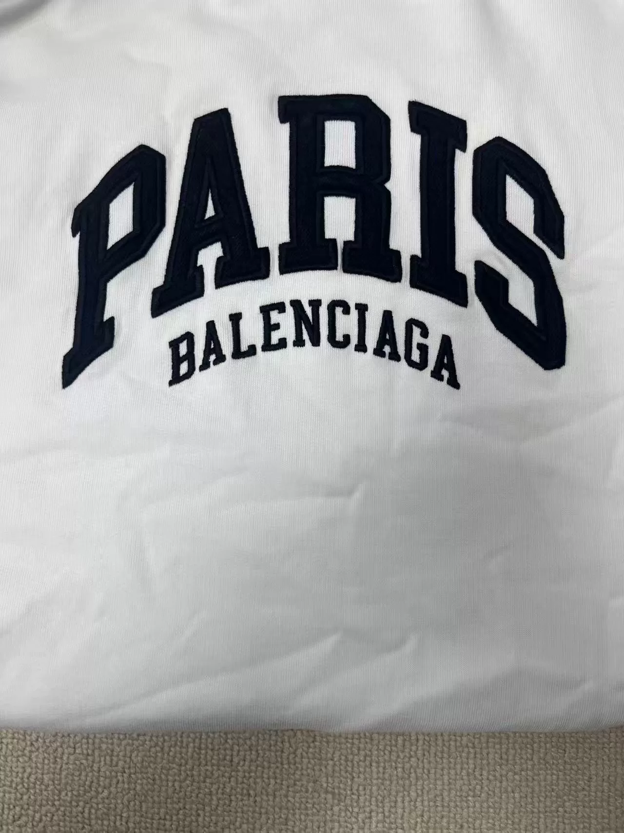 Balenciaga Paris Oversized White Hoodie — detail