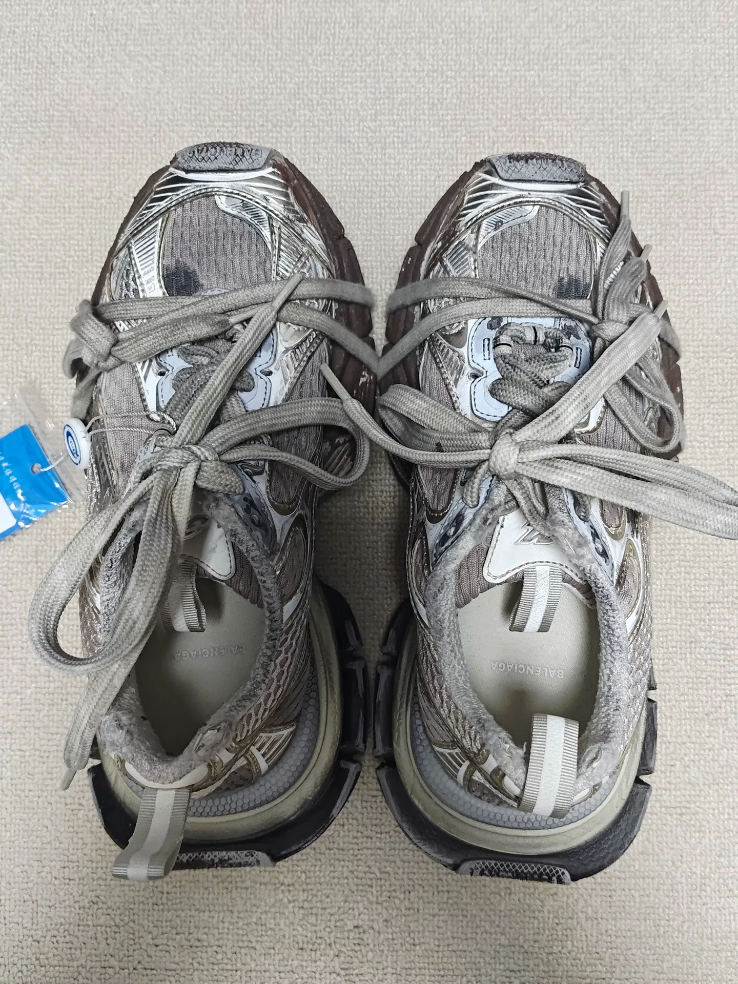 Balenciaga 3XL Mud-Dyed Low-Top Sneakers — detail
