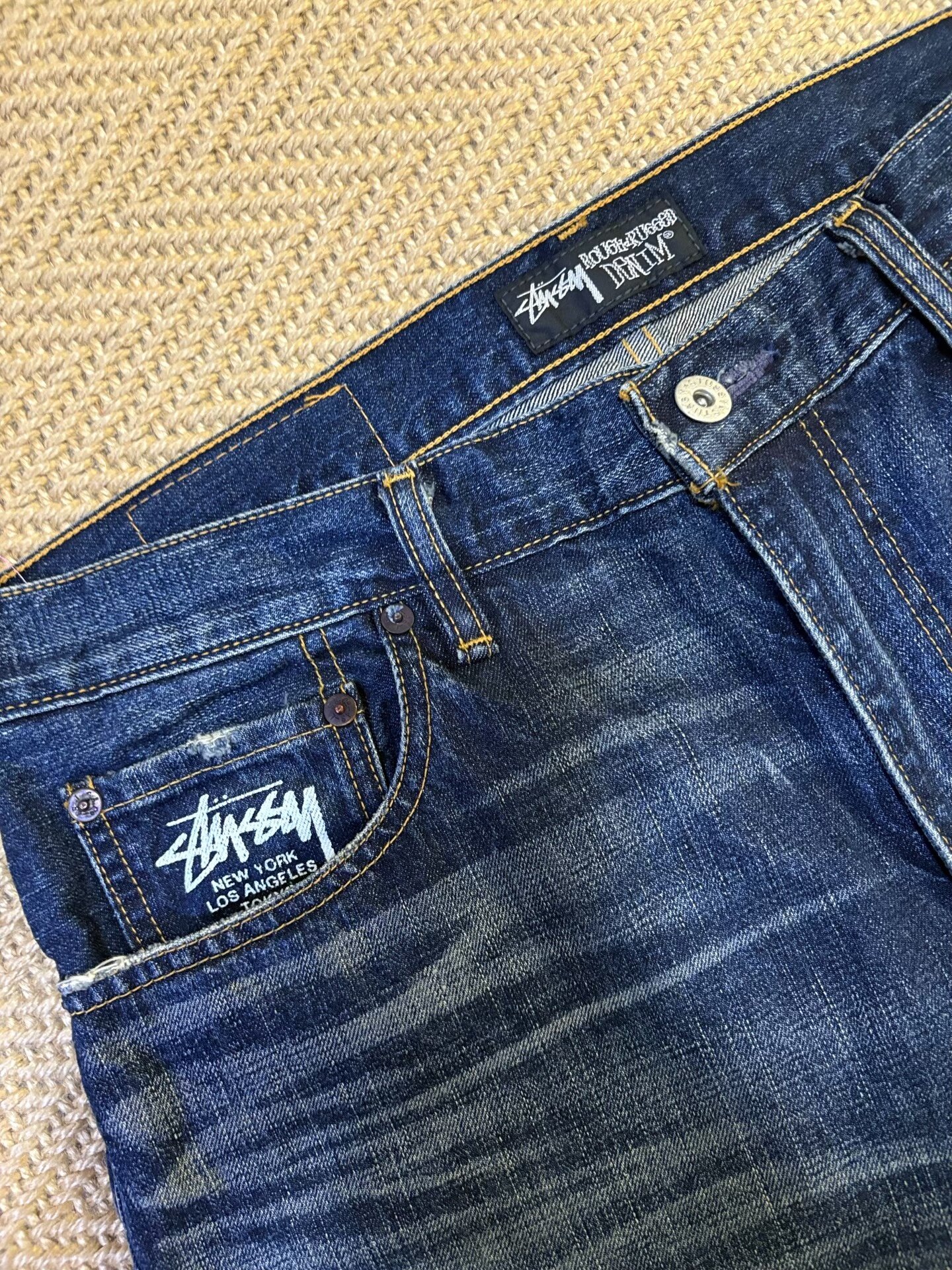 Levi's x Stussy 505 Crush Jeans — label