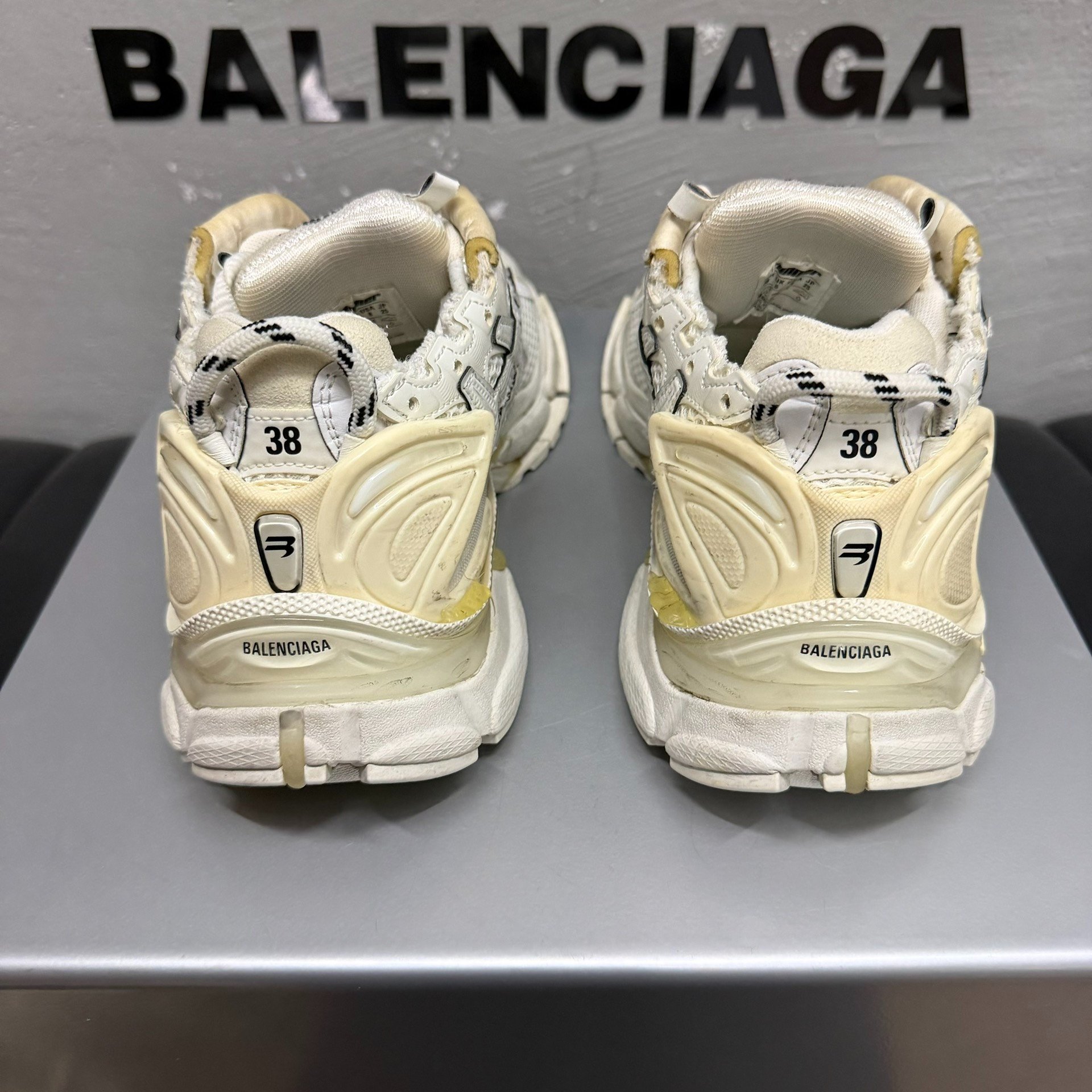 Balenciaga Runner White Distressed — label