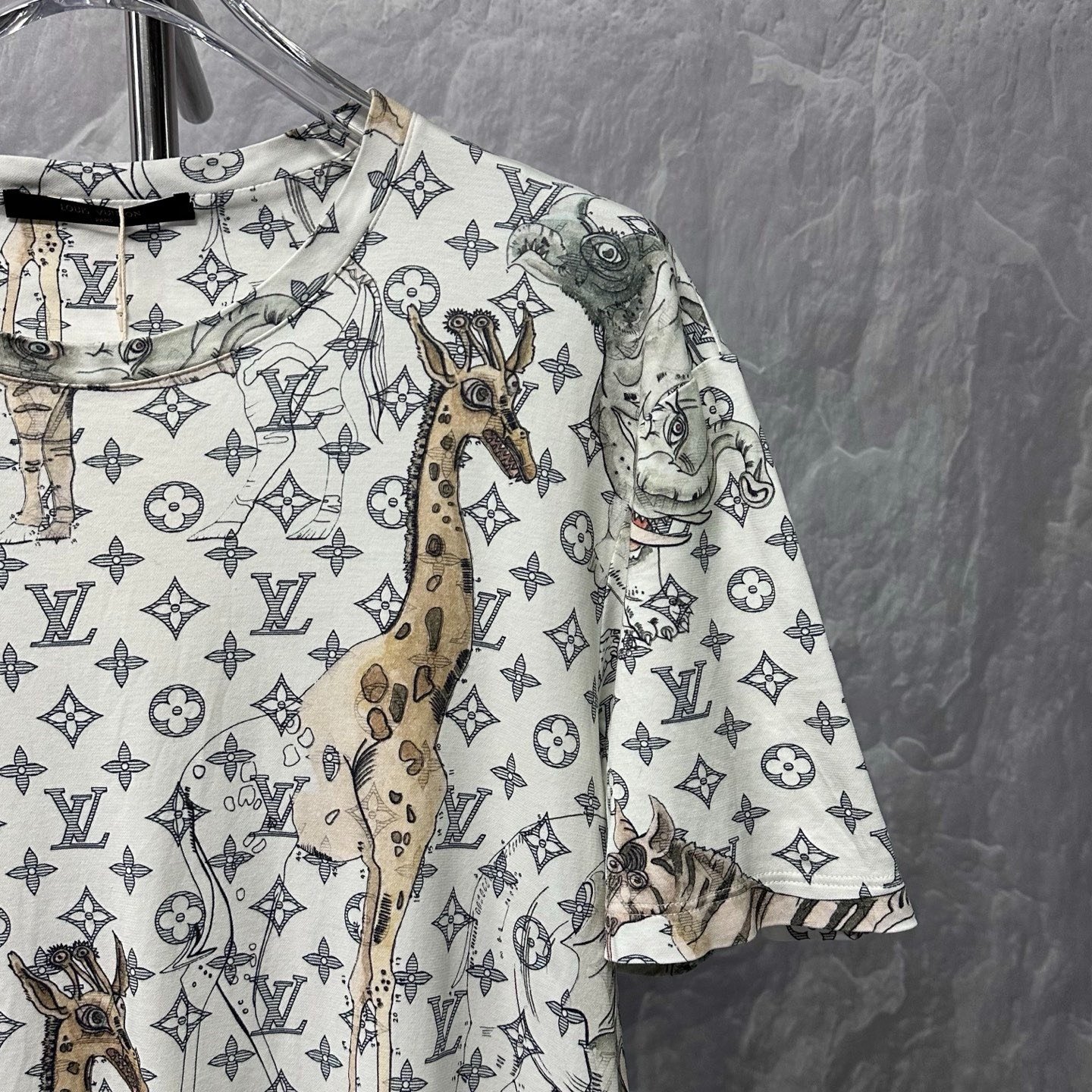 Louis Vuitton Animal Monogram Short-Sleeve Tee — detail