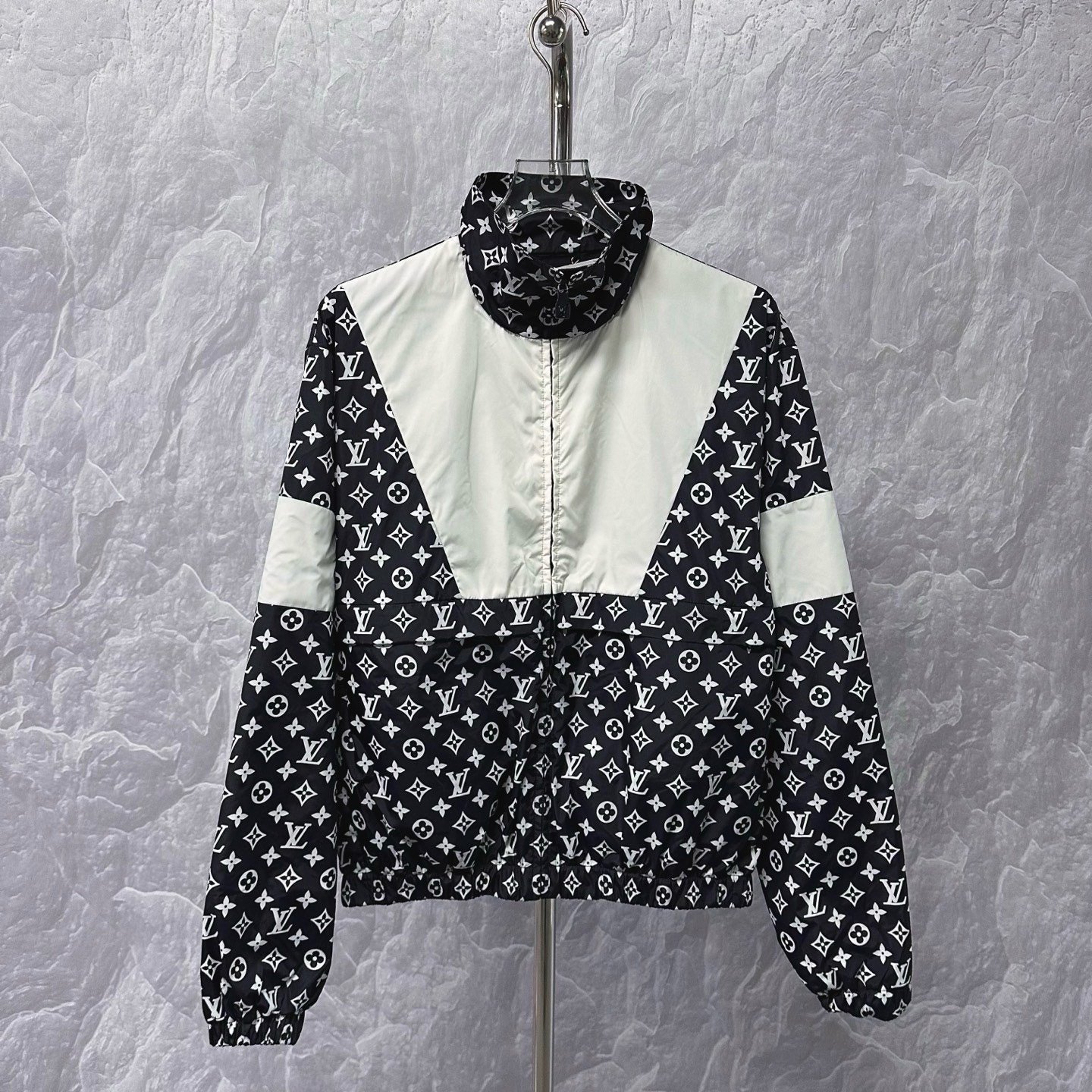 Louis Vuitton FW24 Monogram Color-Blocked Cropped Jacket — front