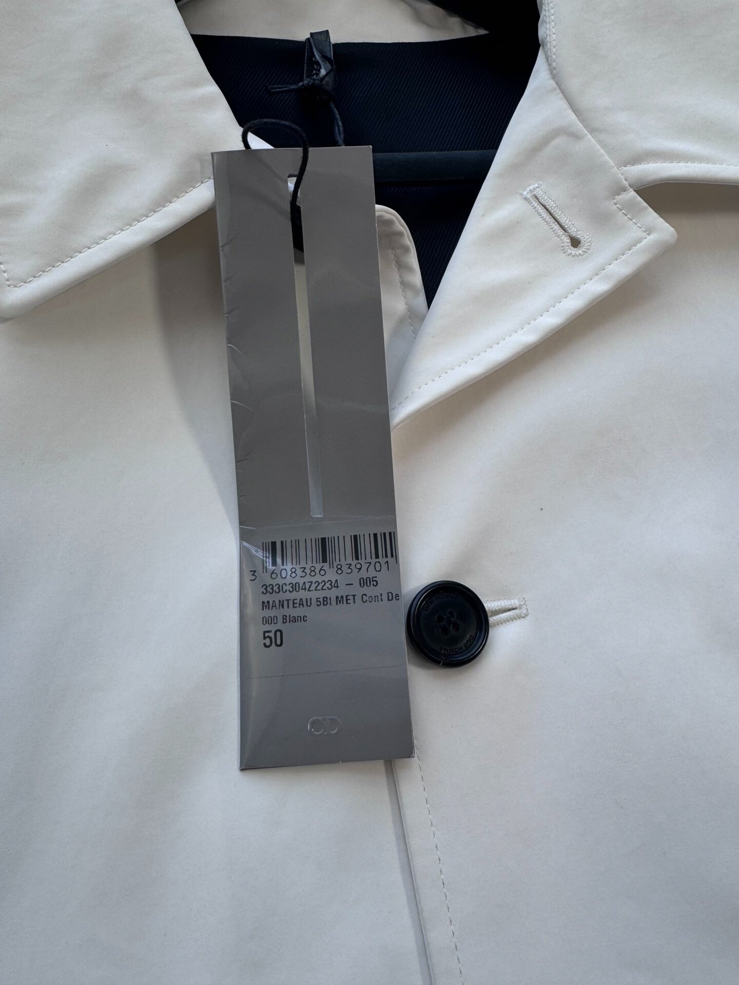 Dior Black White Lock Buckle Belt Trench — detail