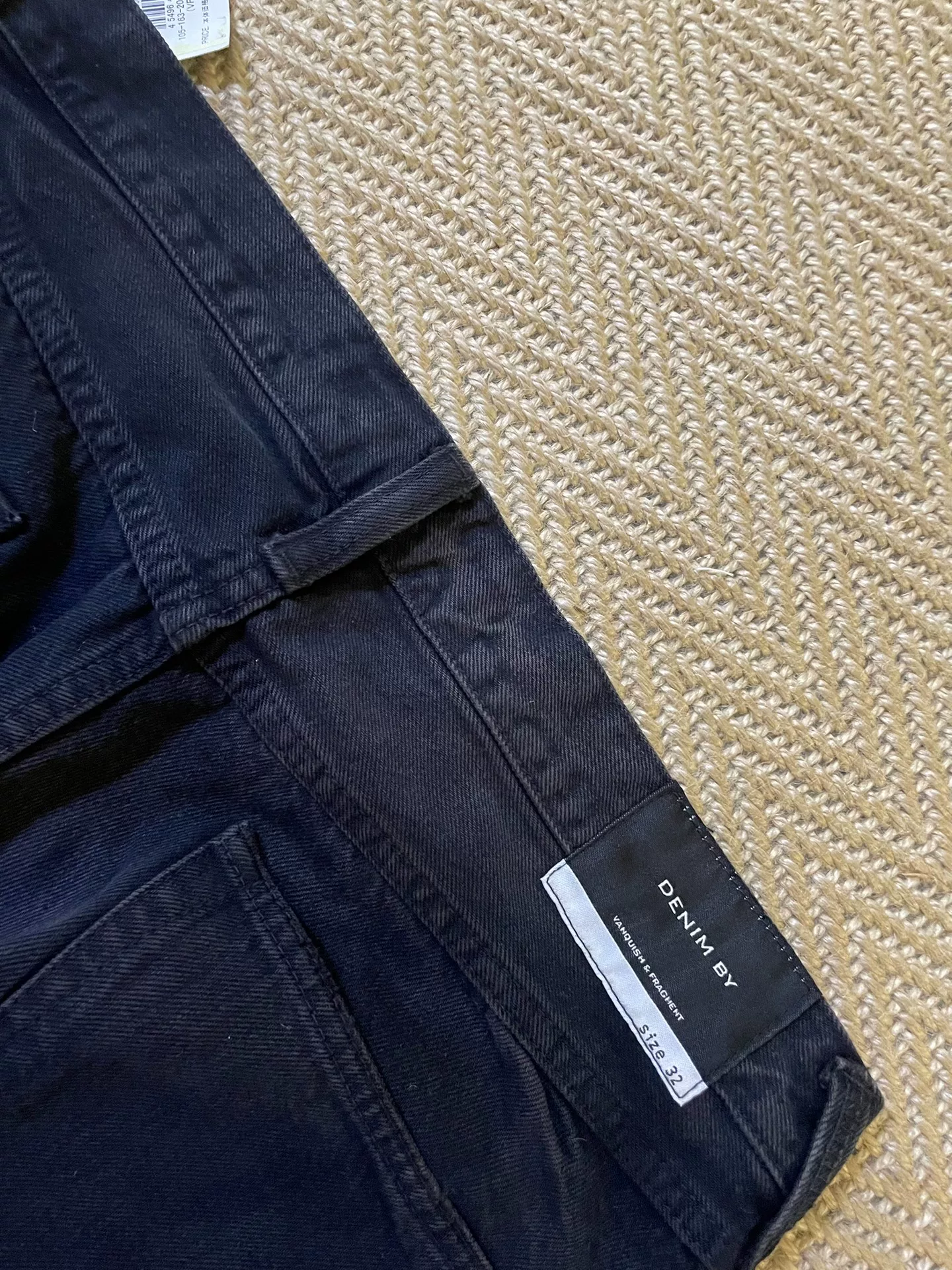 Vanquish & Fragment Distressed Denim Pants — label
