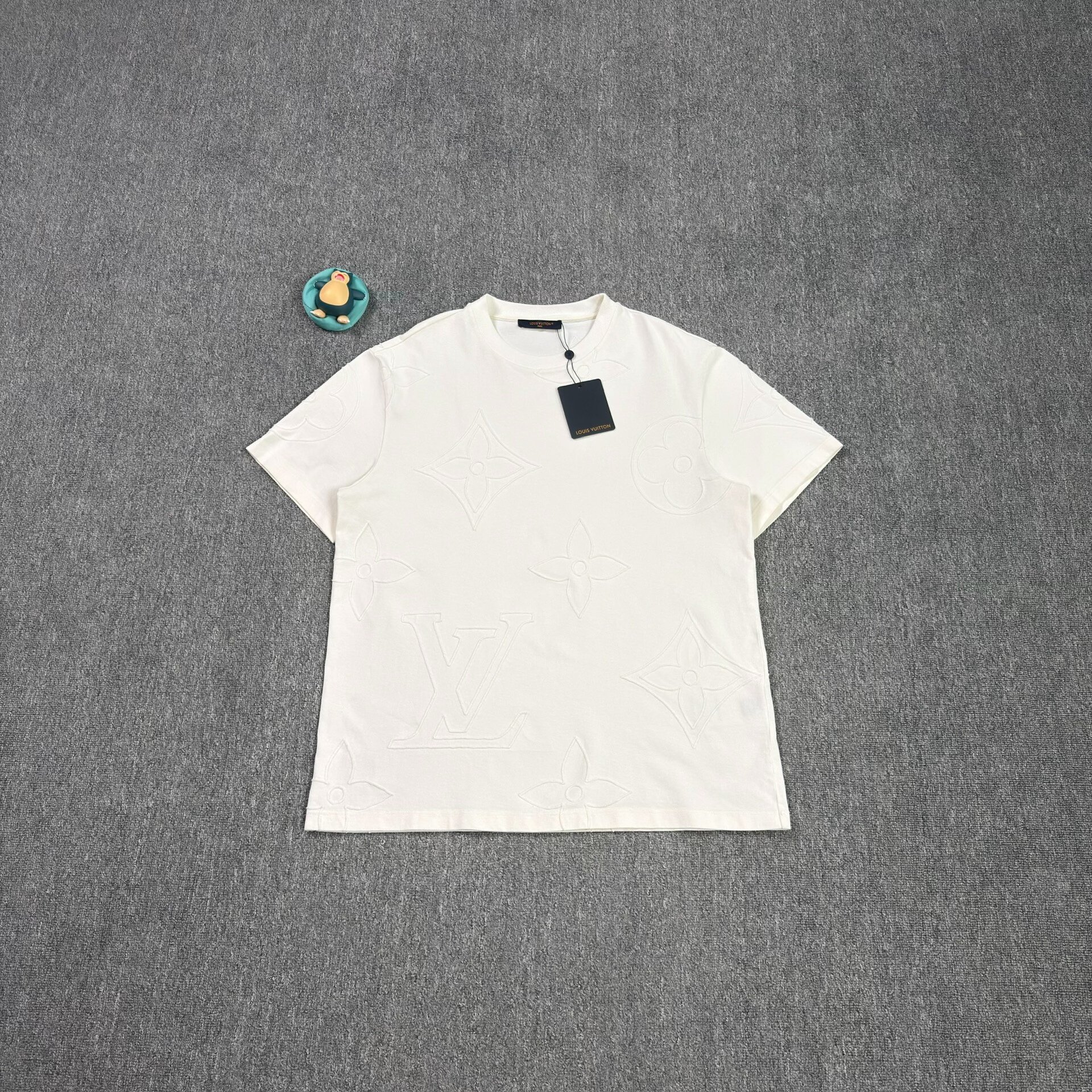 LV White Short-Sleeve Floral Embroidery T-shirt