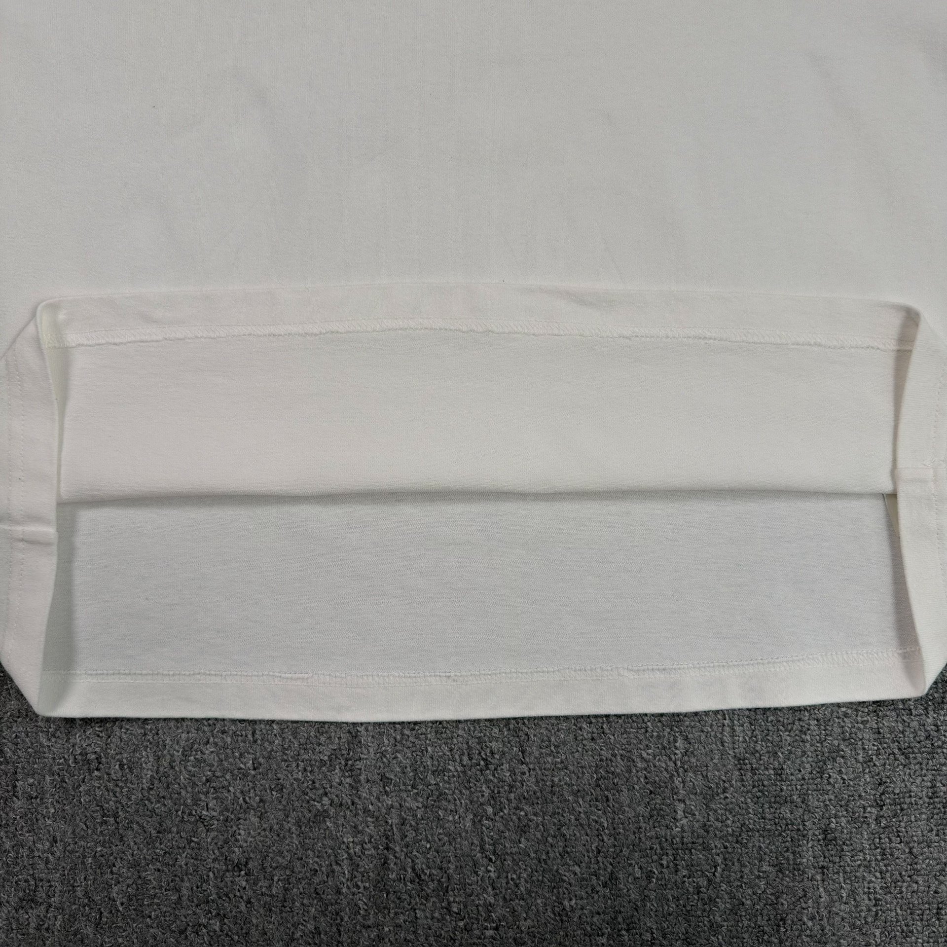 Louis Vuitton White Foam Graffiti Short-Sleeve Tee — label