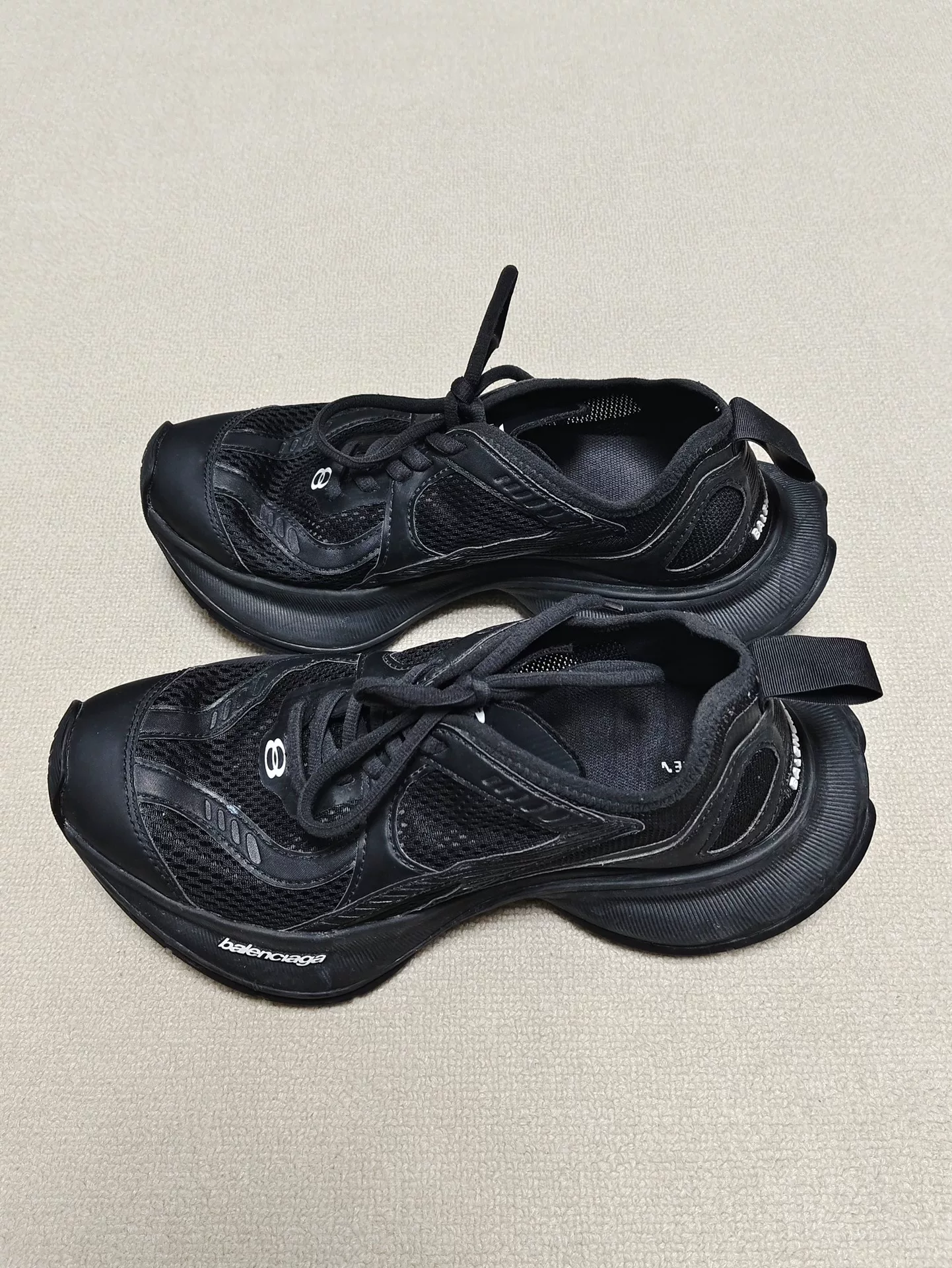 Balenciaga Circuit Low-Top Running Shoes Women