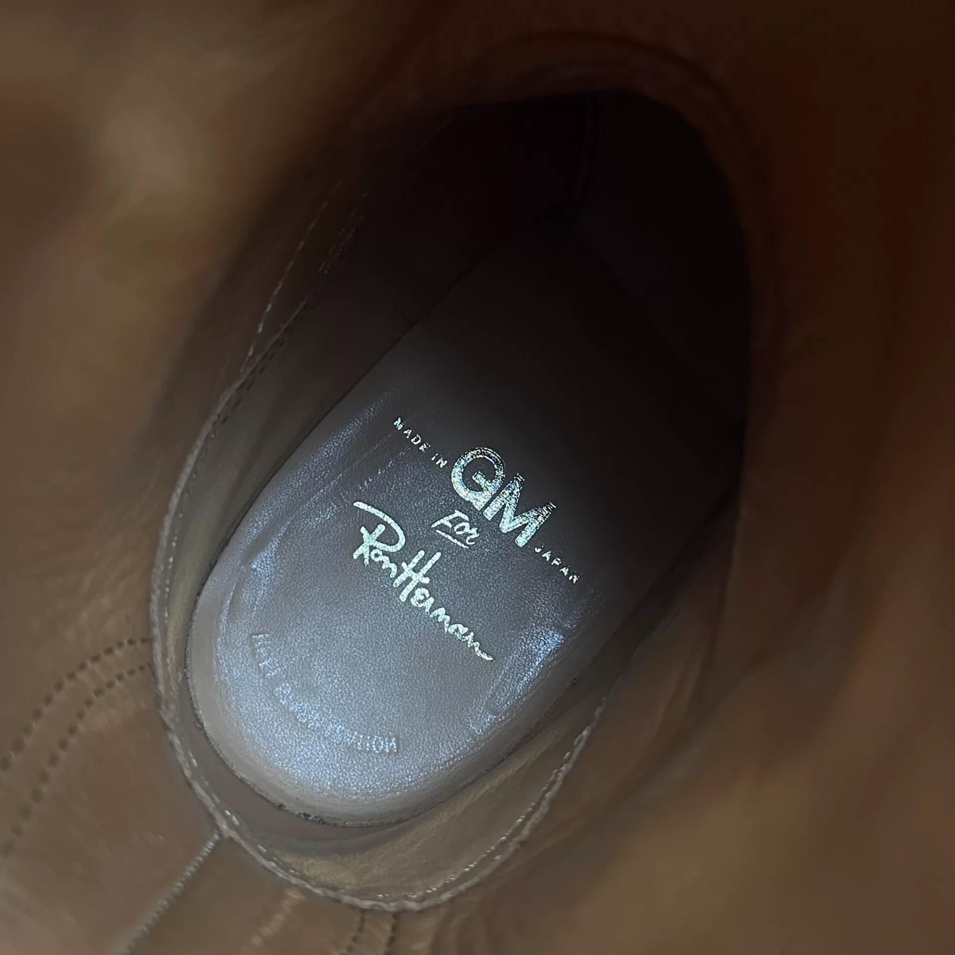 GM Japan x Ron Herman Size 7 — label