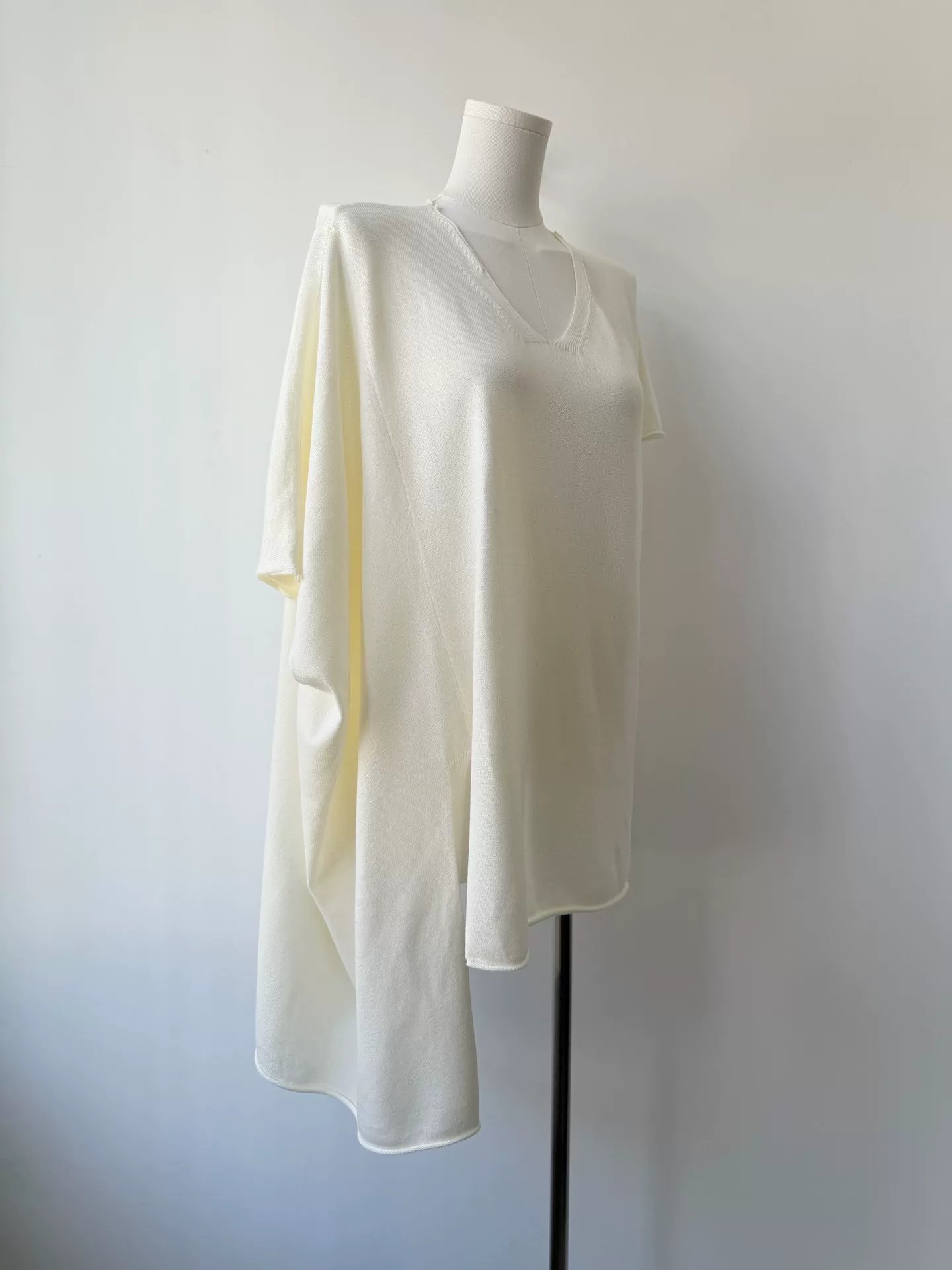 Yohji Yamamoto 2024SS Asymmetric Blouse — detail