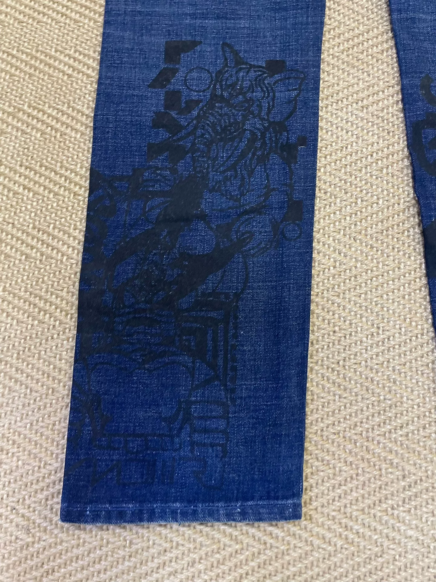 NEIGHBORHOOD Cartoon Vintage Denim Jeans — back