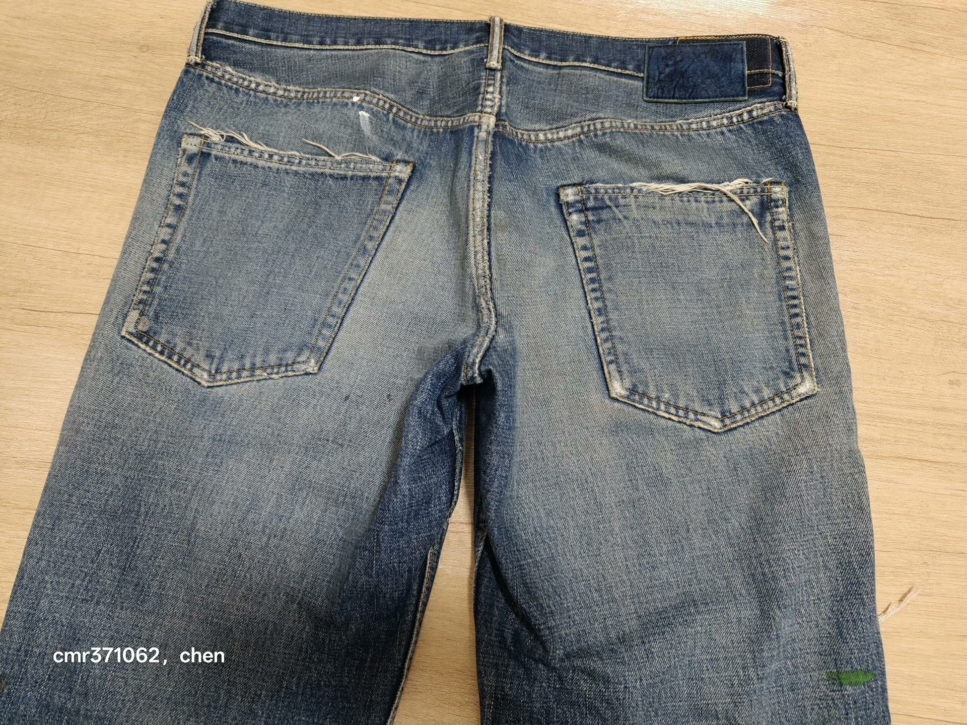 visvim 19ss Spot 03 D17 Distressed Jeans — label