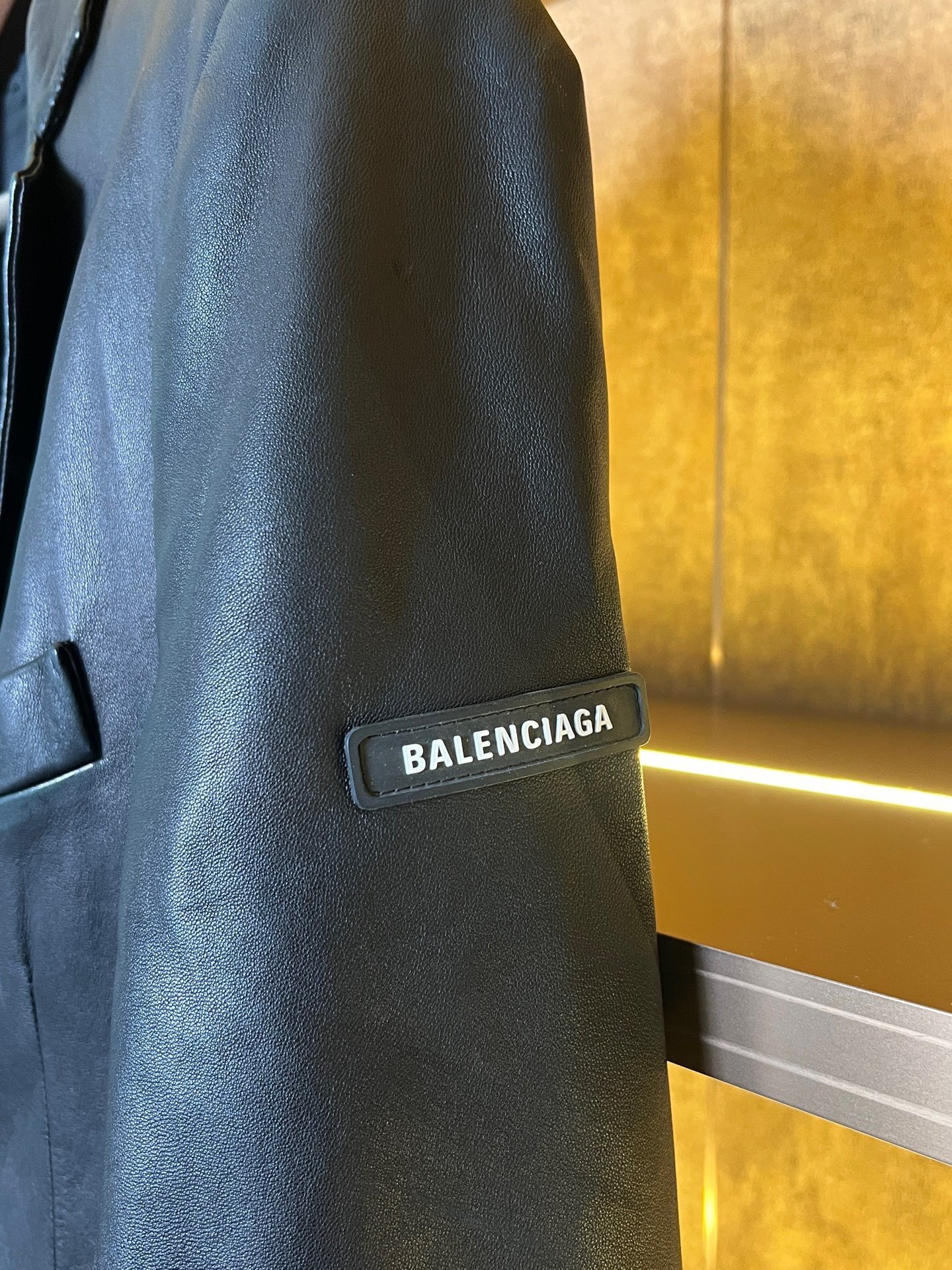 Balenciaga Sleeve Logo Sheepskin Blazer — detail