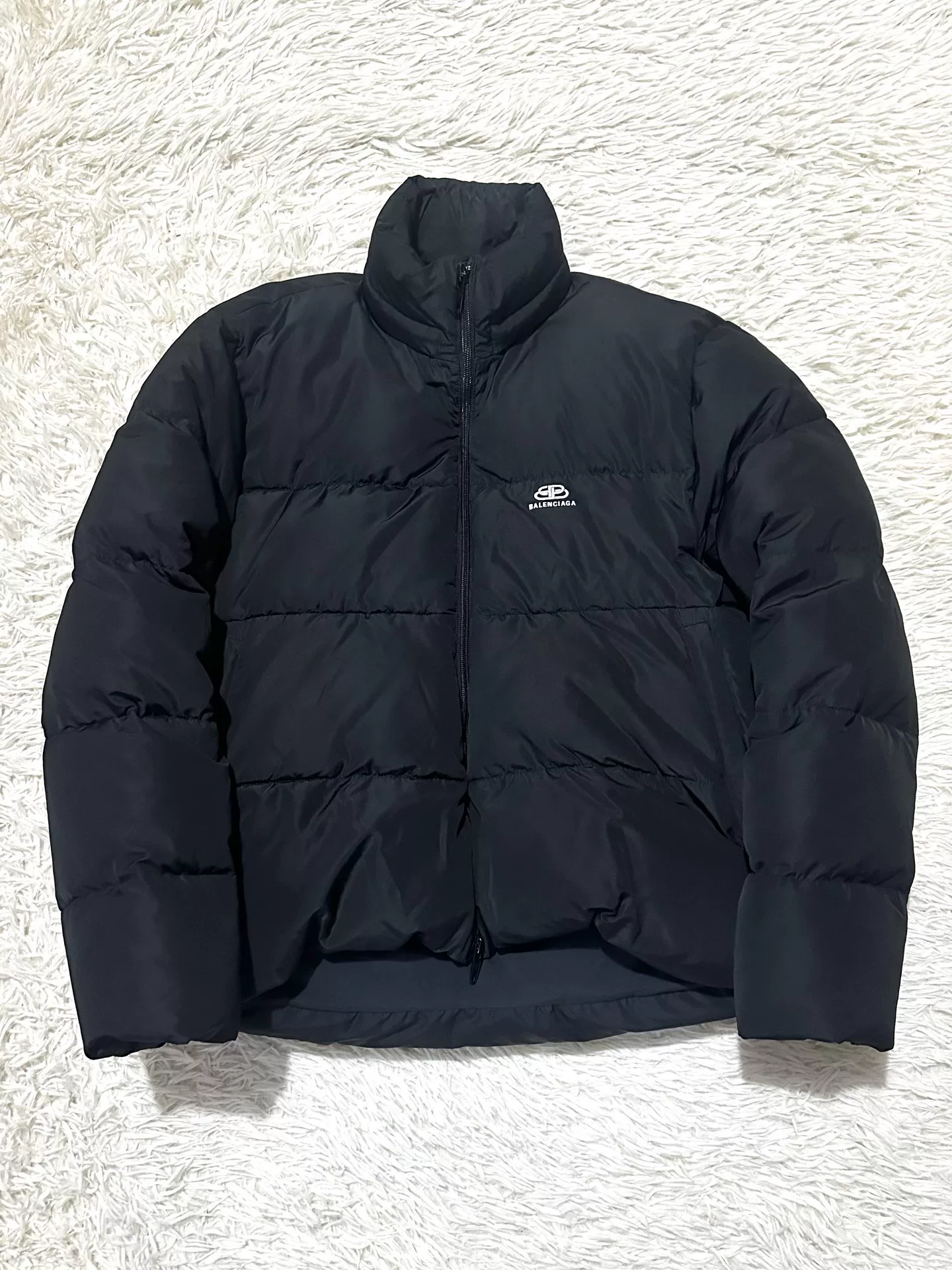 Balenciaga 21AW C-shape Puffer Jacket