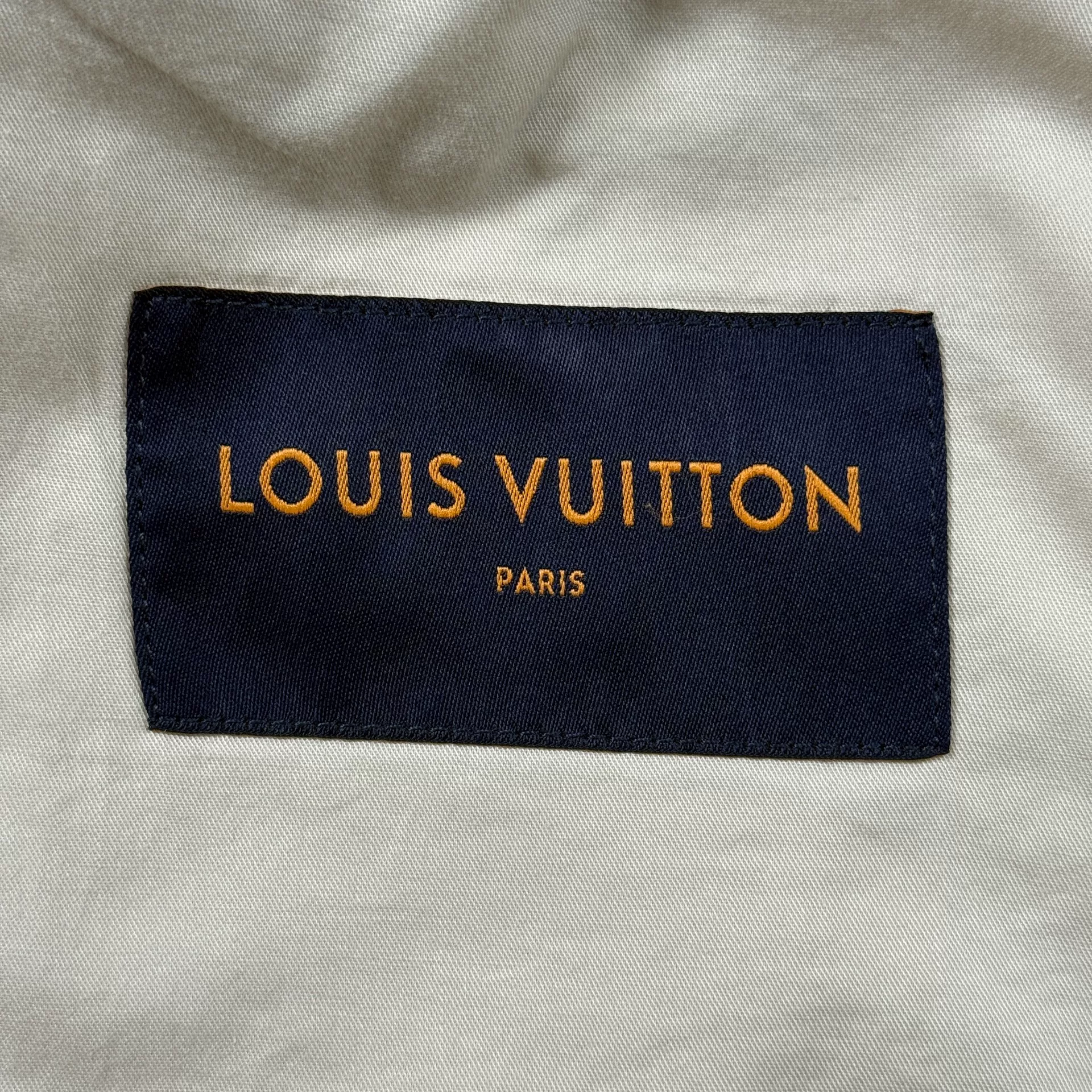 Louis Vuitton Off-White Fur Collar Jacket — label