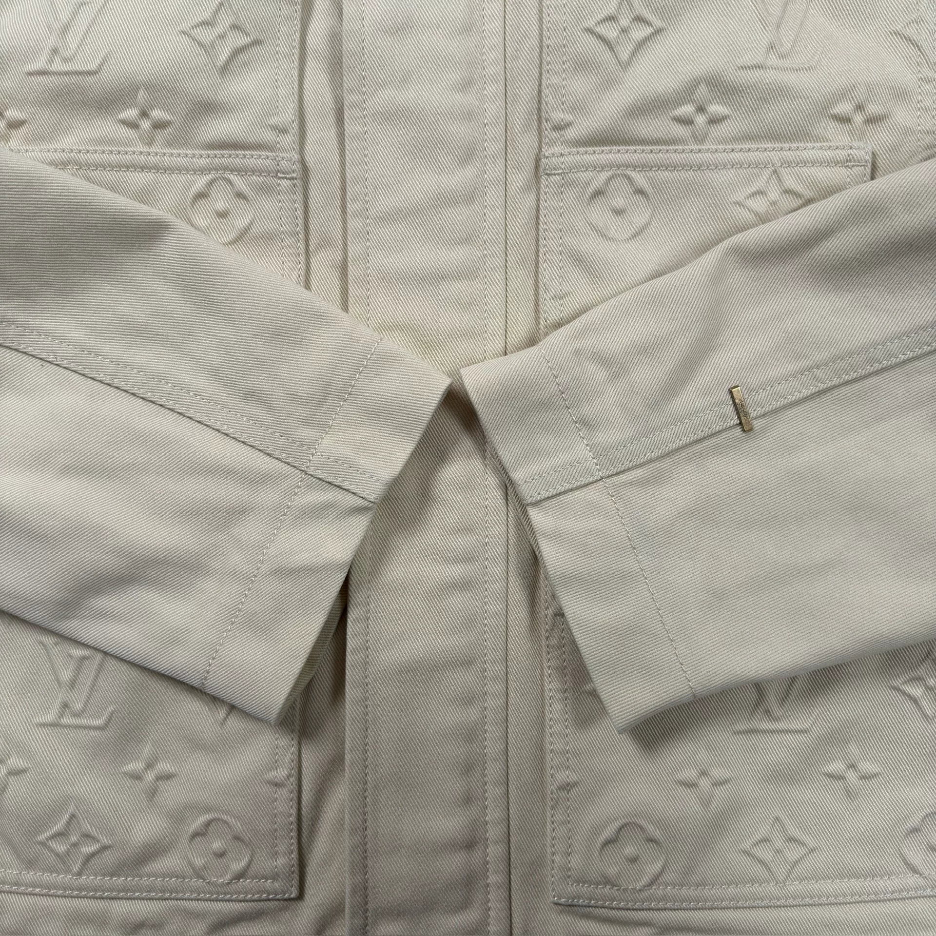 Louis Vuitton Off-White Fur Collar Jacket — detail