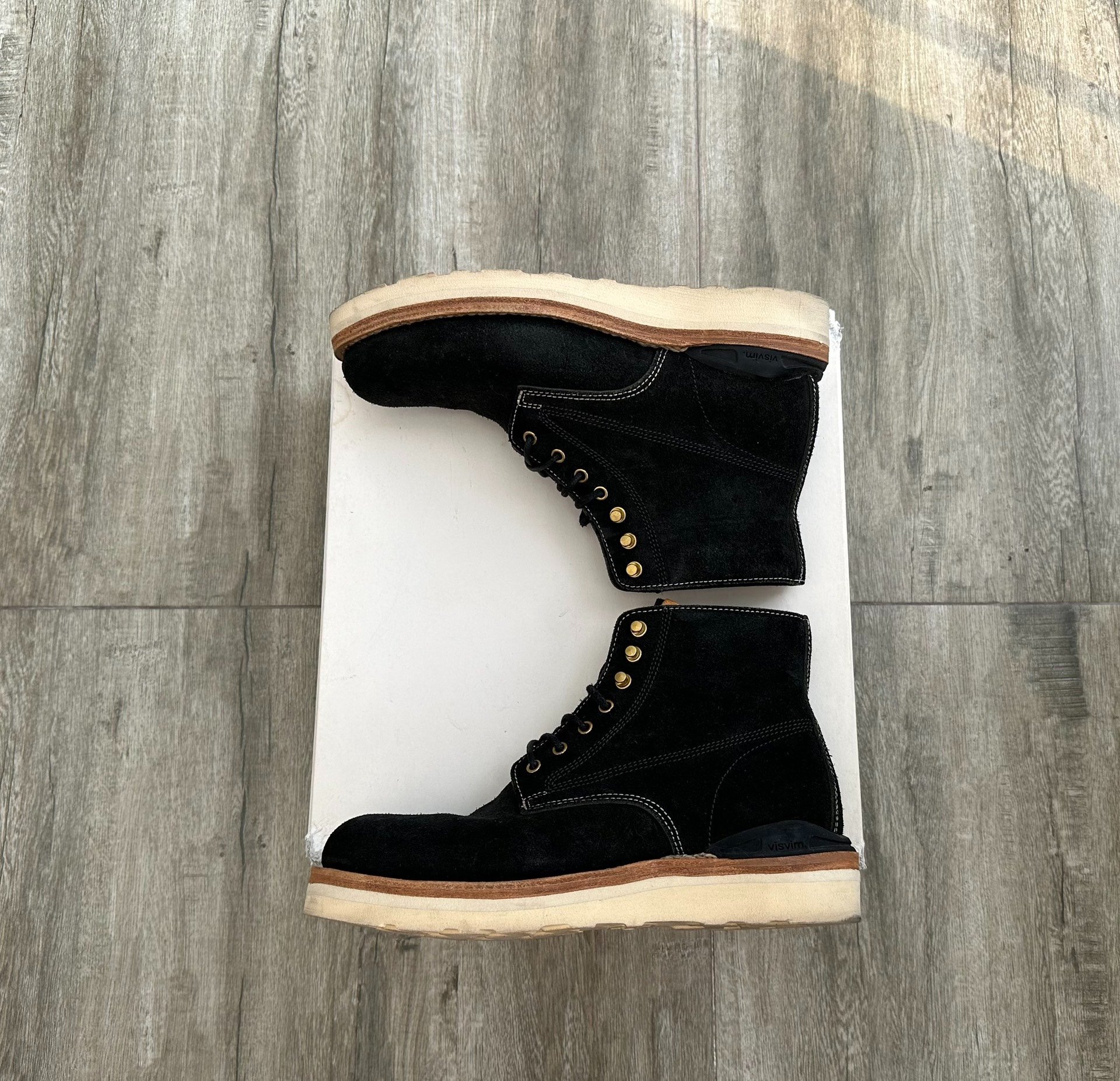 VISVIM VIRGIL BOOTS-FOLK VEG SUEDE — detail
