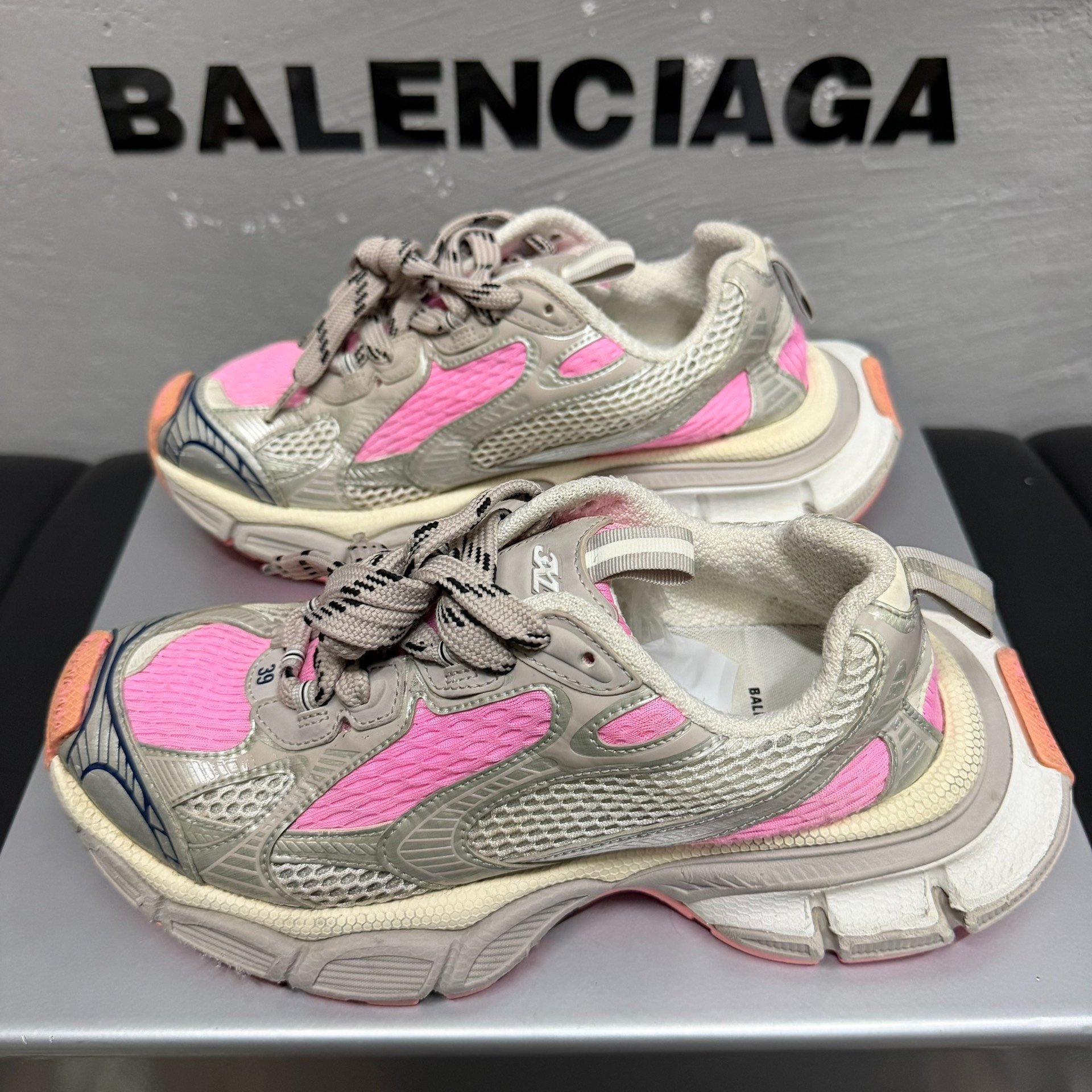 Balenciaga 3XL Dad Shoes — detail