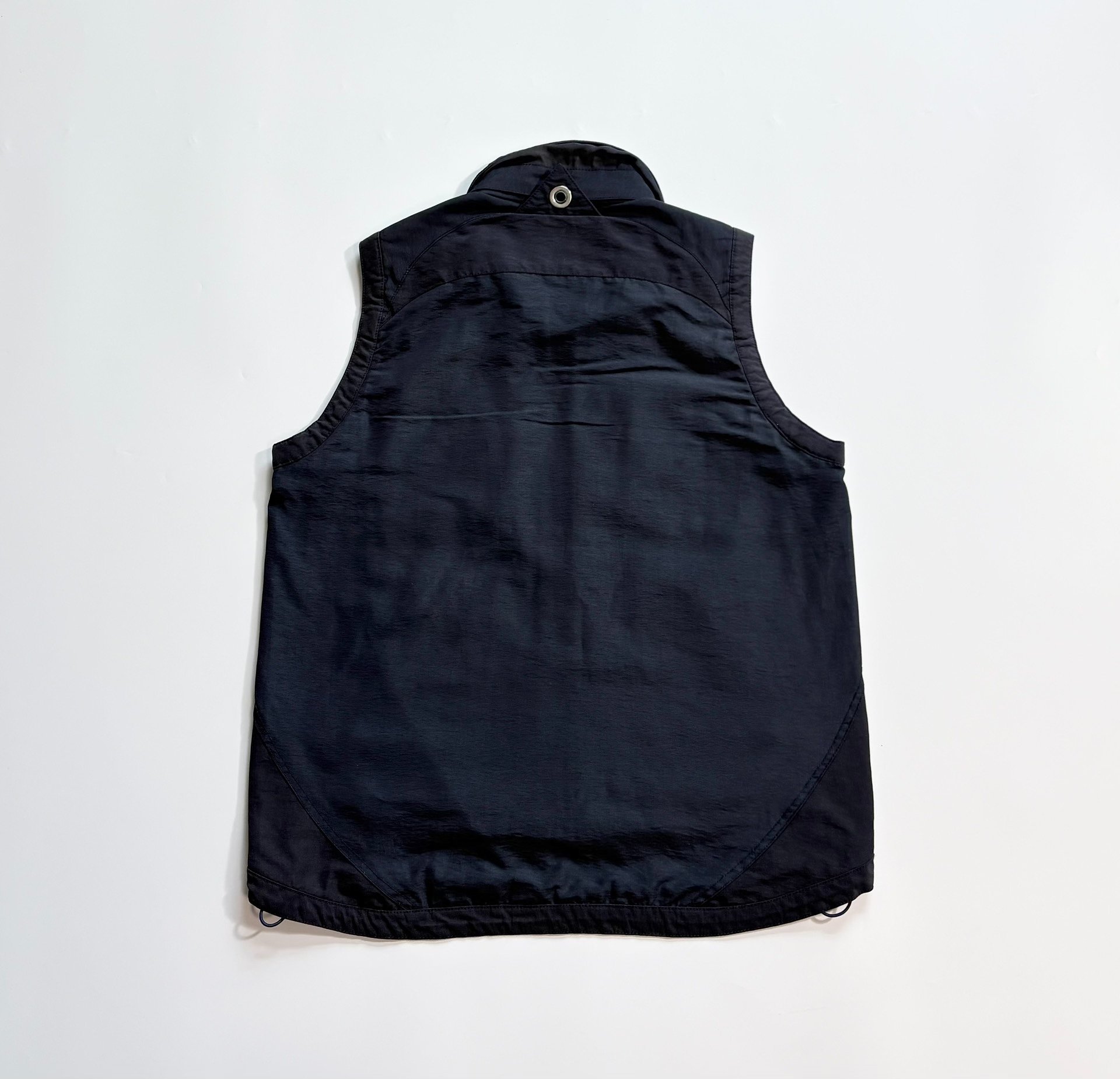 White Mountaineering Dark Blue Vest — detail
