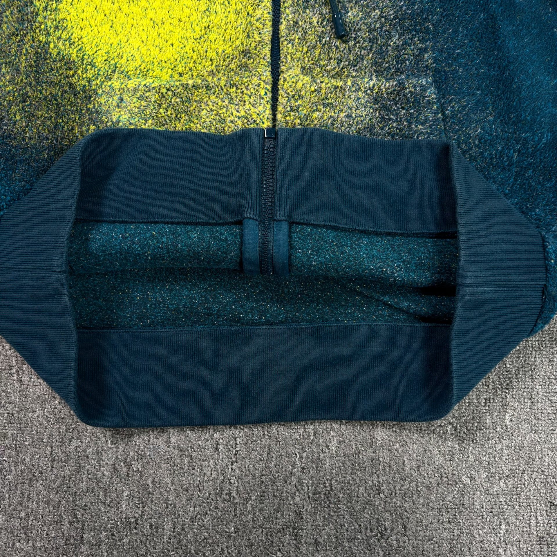 Louis Vuitton Blue Gradient Zip Hoodie — label