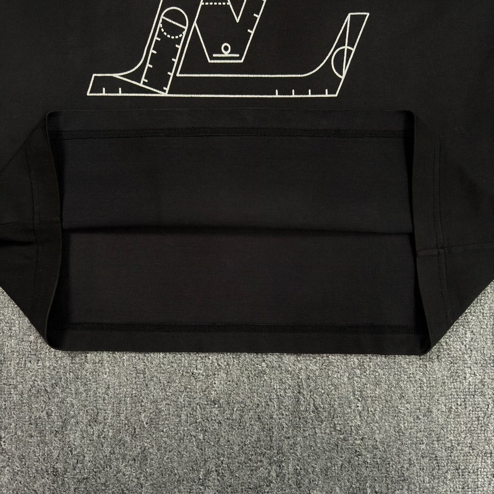 LV NBA Large Logo Black Short-Sleeve Tee — label