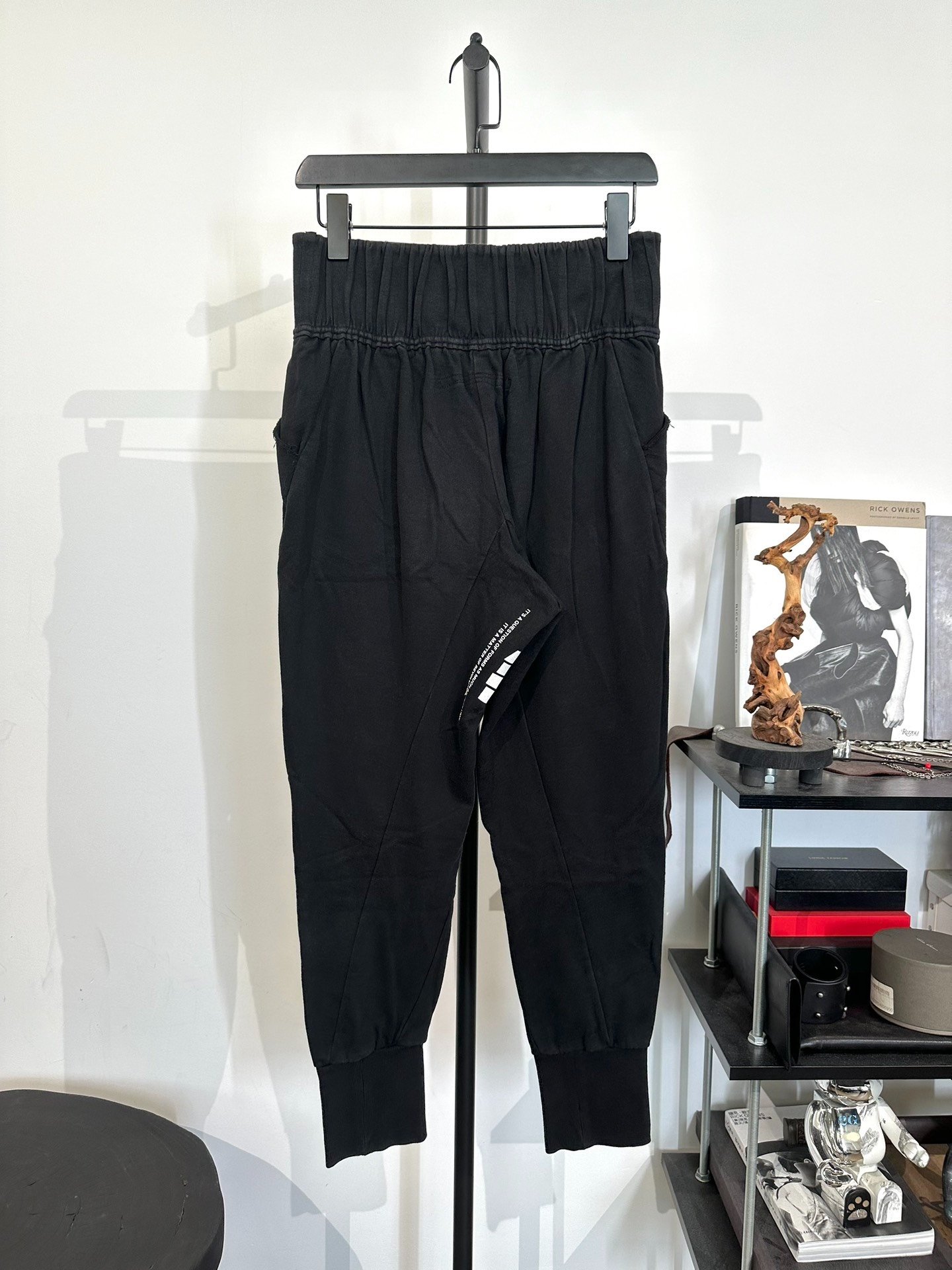 Julius_7 Nilos Black Sporty Sweatpants