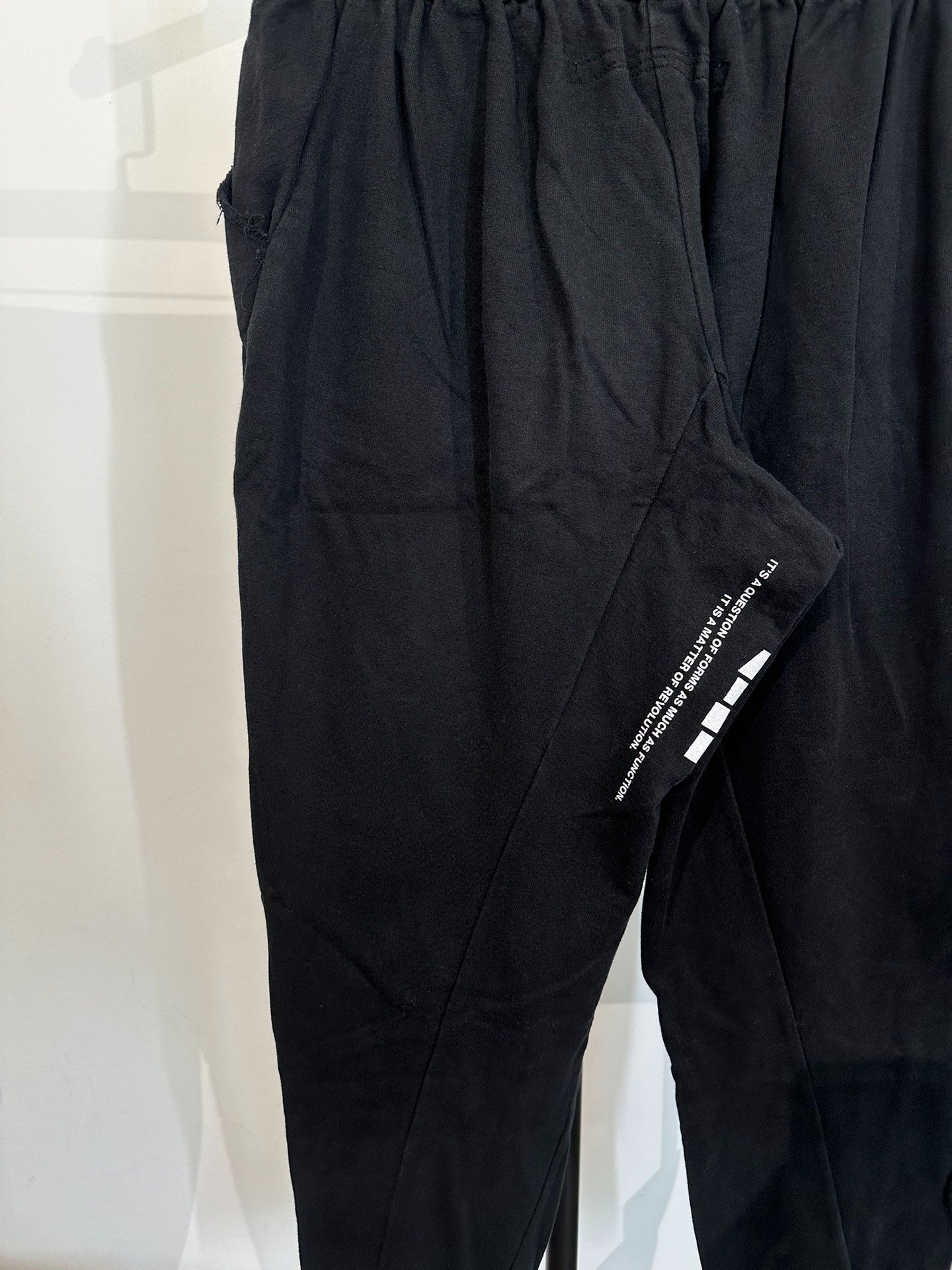 Julius_7 Nilos Black Sporty Sweatpants — label