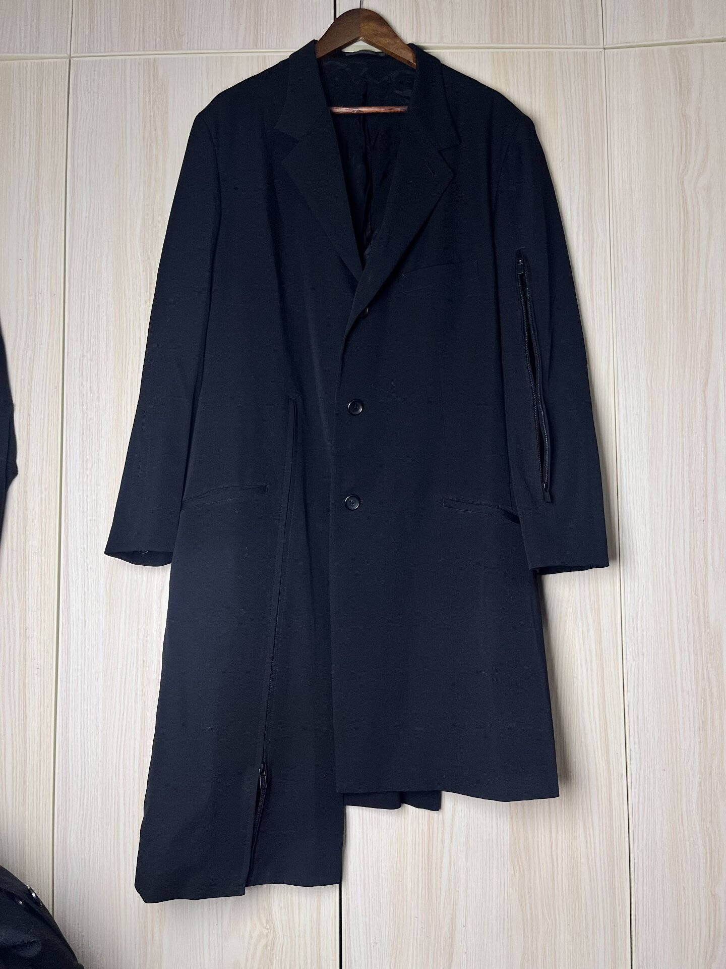 Yohji Yamamoto 25SS Asymmetric Coat — front
