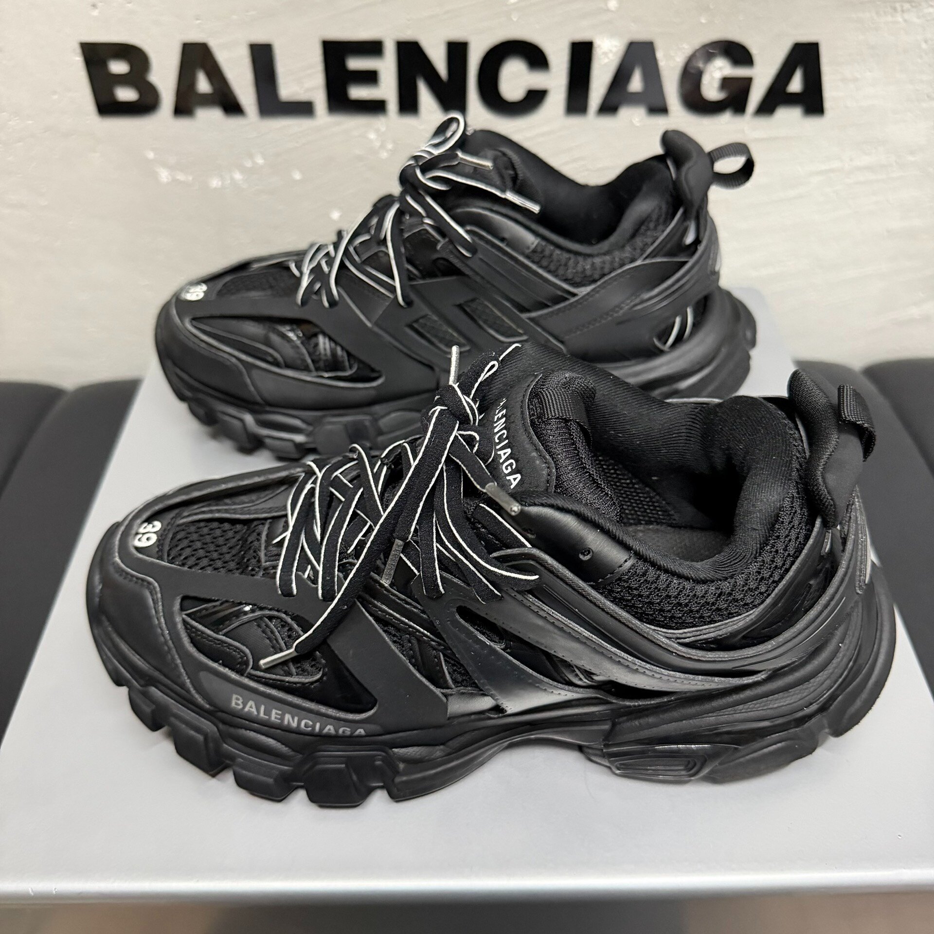Balenciaga Track Black Size 39 — detail